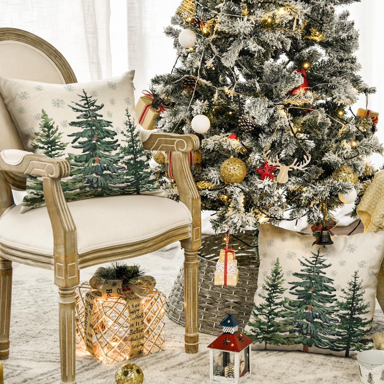 Juego de 2 fundas de almohada con diseño de árboles de Navidad, copos de nieve, 18 x 18 pulgadas, decoración de fundas de cojín de invierno para sofá 4