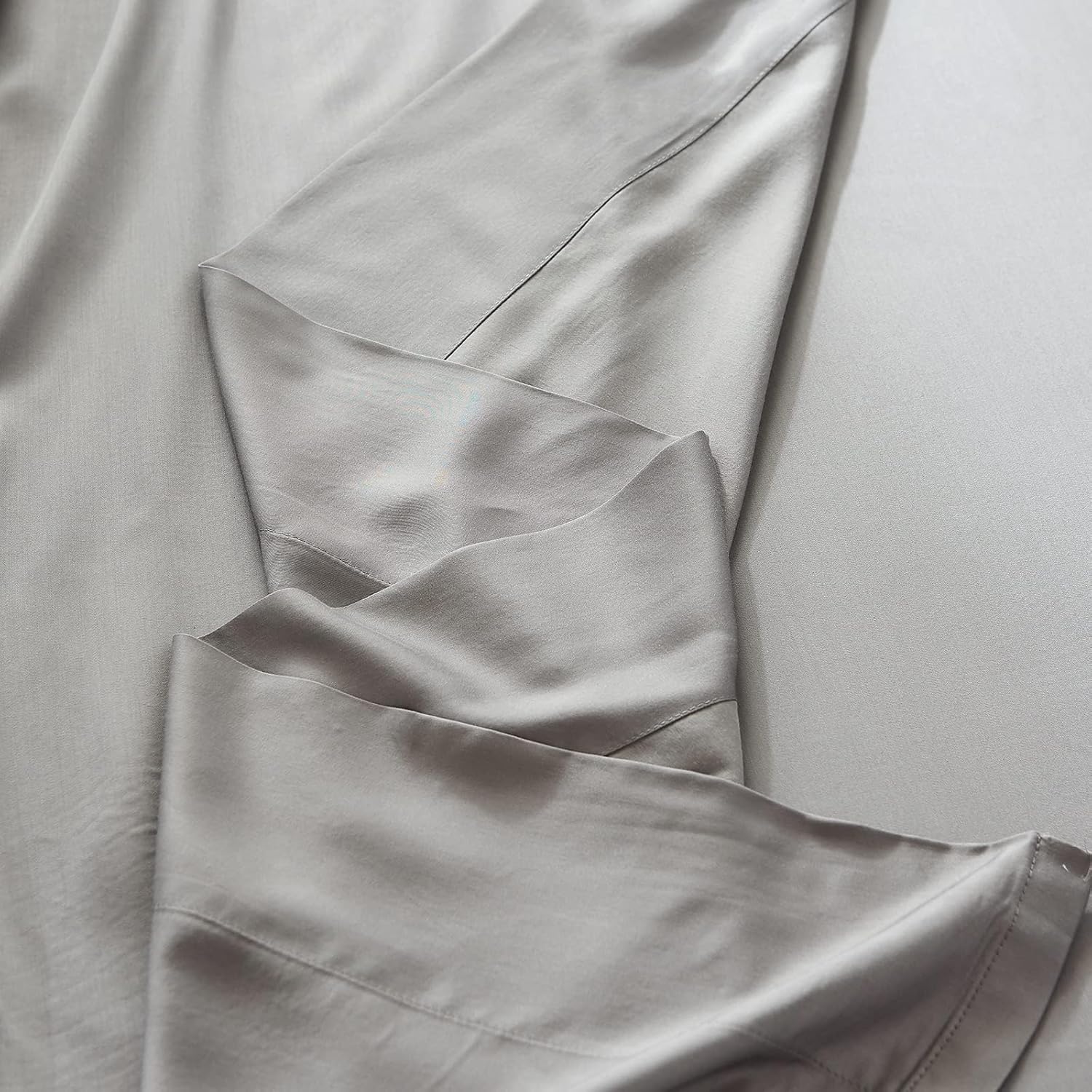 Simple&Opulence 100% Viscose from Bamboo Cooling Fitted Bottom Sheet Only 1 Piece, 15 Inch Deep Pocket for Mattress, Super Soft and Breathable(Grey,King)