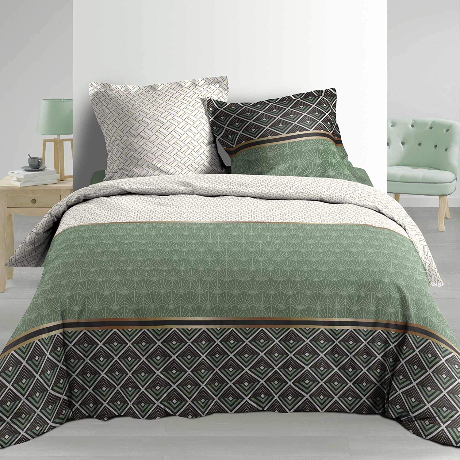 Promo Linge Housse de Couette Percale 220 x 240 cm - 240 x 260 cm + 2 Taies d'oreiller à Volant Plat 63 X 63 cm – Belor (240 x 260 cm)