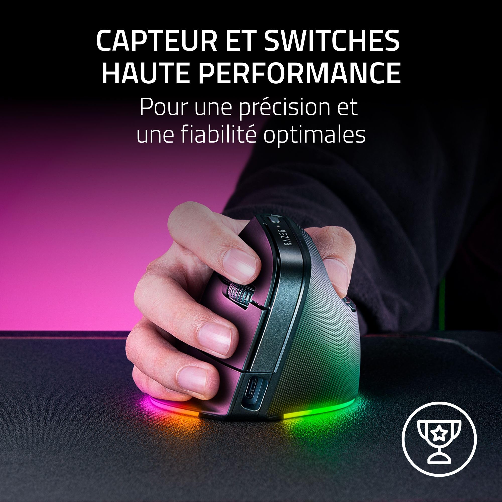 Razer Pro Click V2 Vertical - Souris Ergonomique Verticale sans Fil pour droitier - Assistance IA - Capteur Optique 30K - Windows & Mac (jusqu'à 6 Mois d'autonomie, Chroma RGB, 9 Boutons) Noir