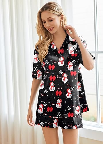 Vista 4 de Ekouaer Pijamas para mujer, de satén de seda, ropa de dormir suave, de manga corta, con botones, camiseta y pantalones cortos, conjunto de descanso