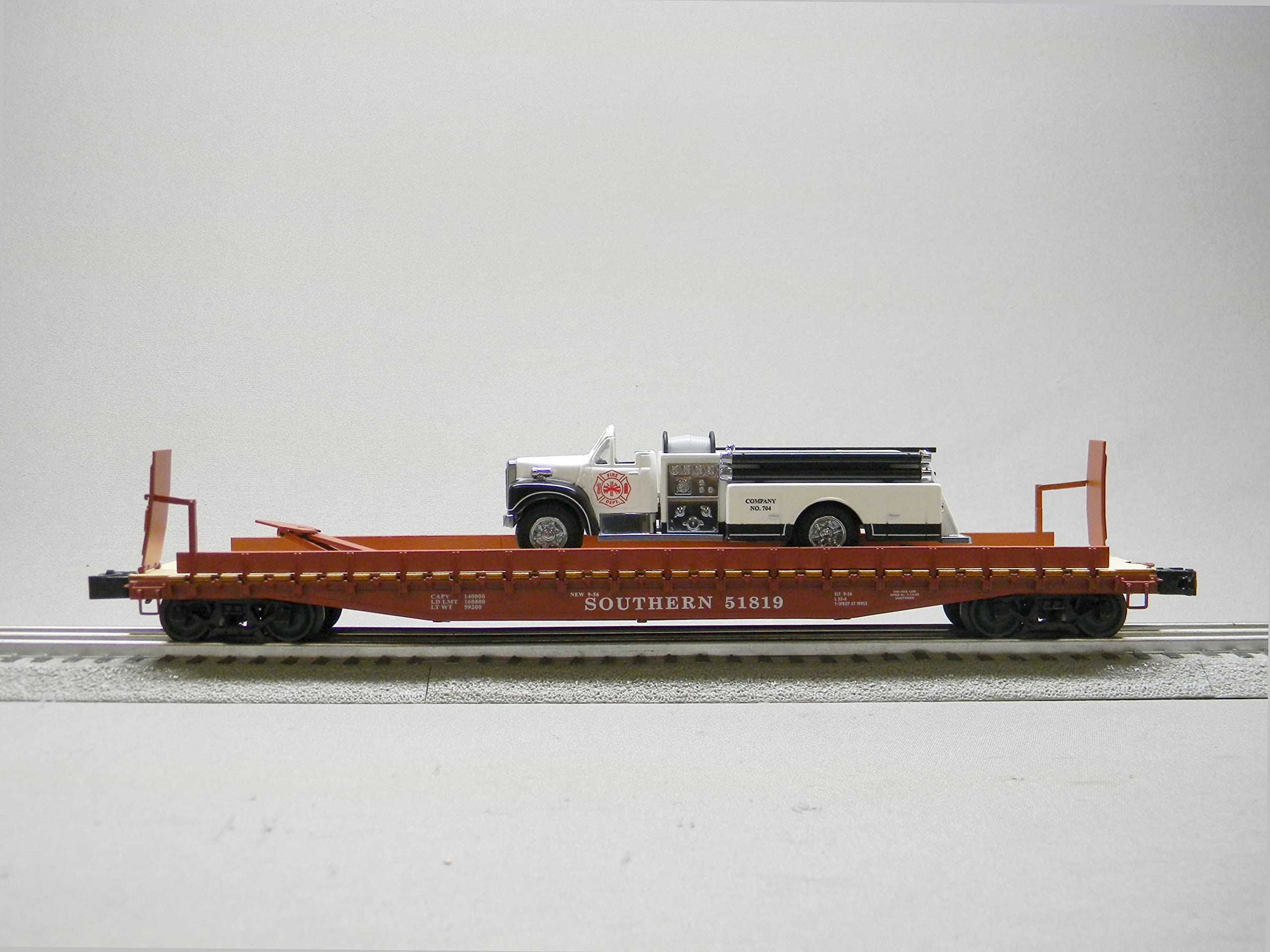 Big Dogz Designs Southern 50' Flat CAR w/FIRE Truck #51819 O Gauge 2226310