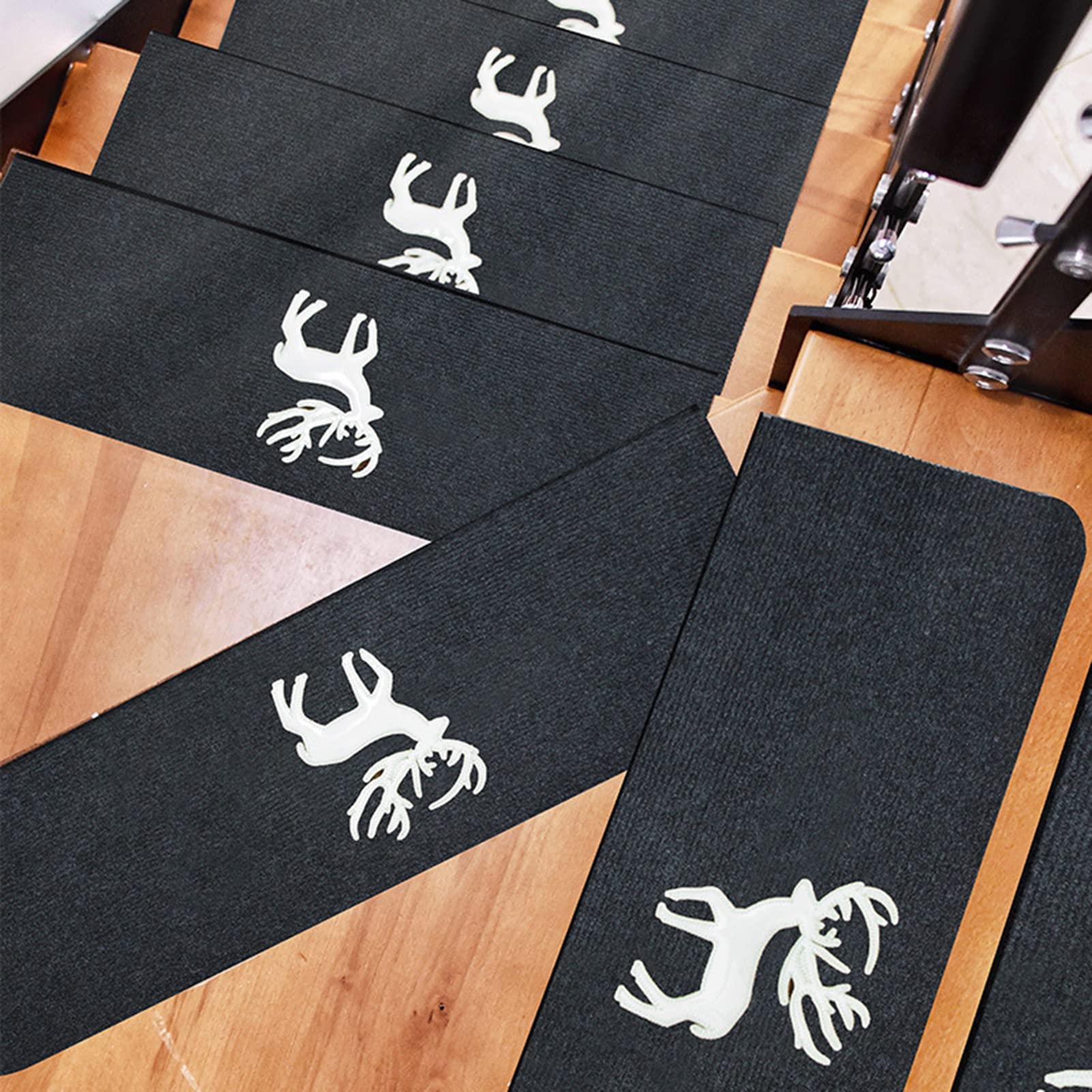 Moquette quadrotte autoadesive, Piastrelle autoadesive per Moquette, gradini Antiscivolo per Scale in Legno per Interni, 21,7x8,7x1, Quadrati per Pavimenti Fai da Te