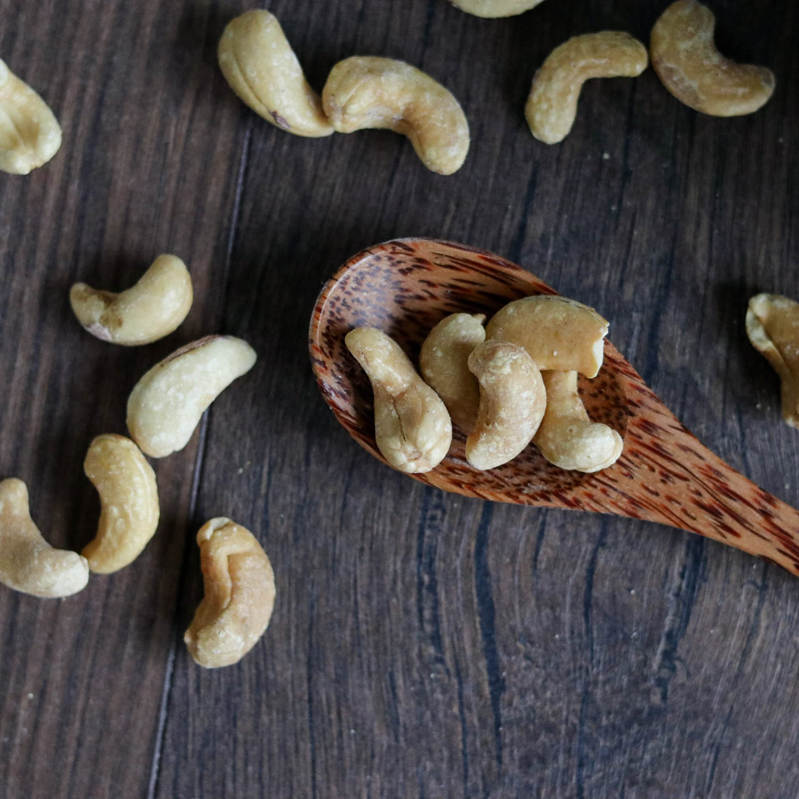süssundclever.de® Bio Cashewkerne | geröstet & gesalzen | 1,0 kg | ganze Cashews | plastikfrei und ökologisch-nachhaltig abgepackt