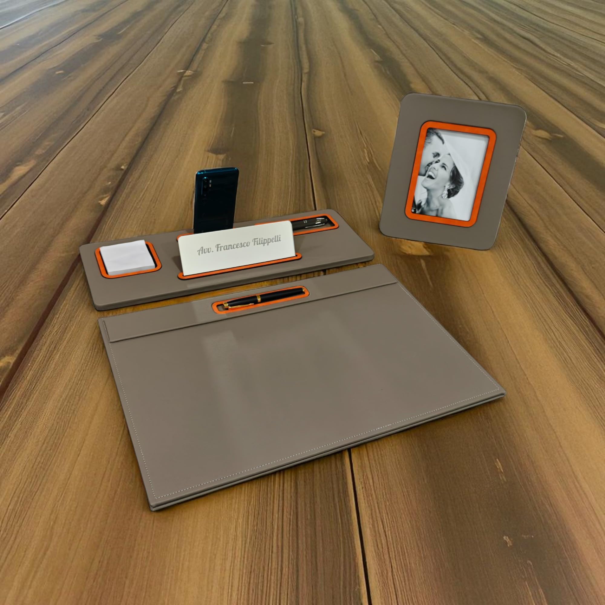 TORTORA Eco, 5 w 1, organizer na biurko ze skóry ekologicznej, uchwyt na smartfon, uchwyt na długopisy, uchwyt na karty, uchwyt na karty, rycerz person, podkładka biurowa, dom (pomarańczowy