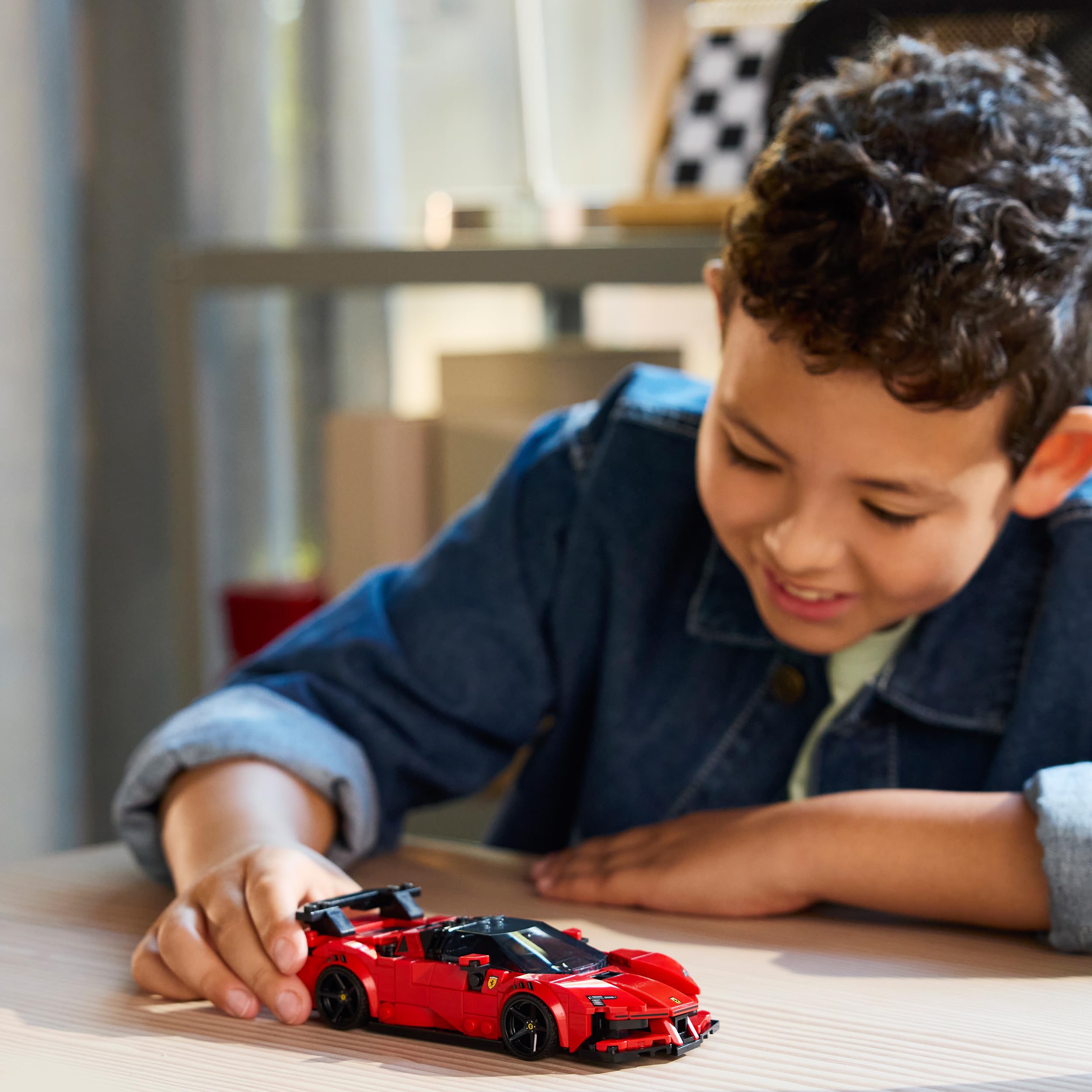 LEGO Speed Champions Voiture de Course Ferrari SF90 XX Stradale - Jouet Voiture pour Garçon dès 9 Ans - Maquette - Minifigurine Collector de Pilote - Idée de Cadeau pour la Fête des Pères 77254
