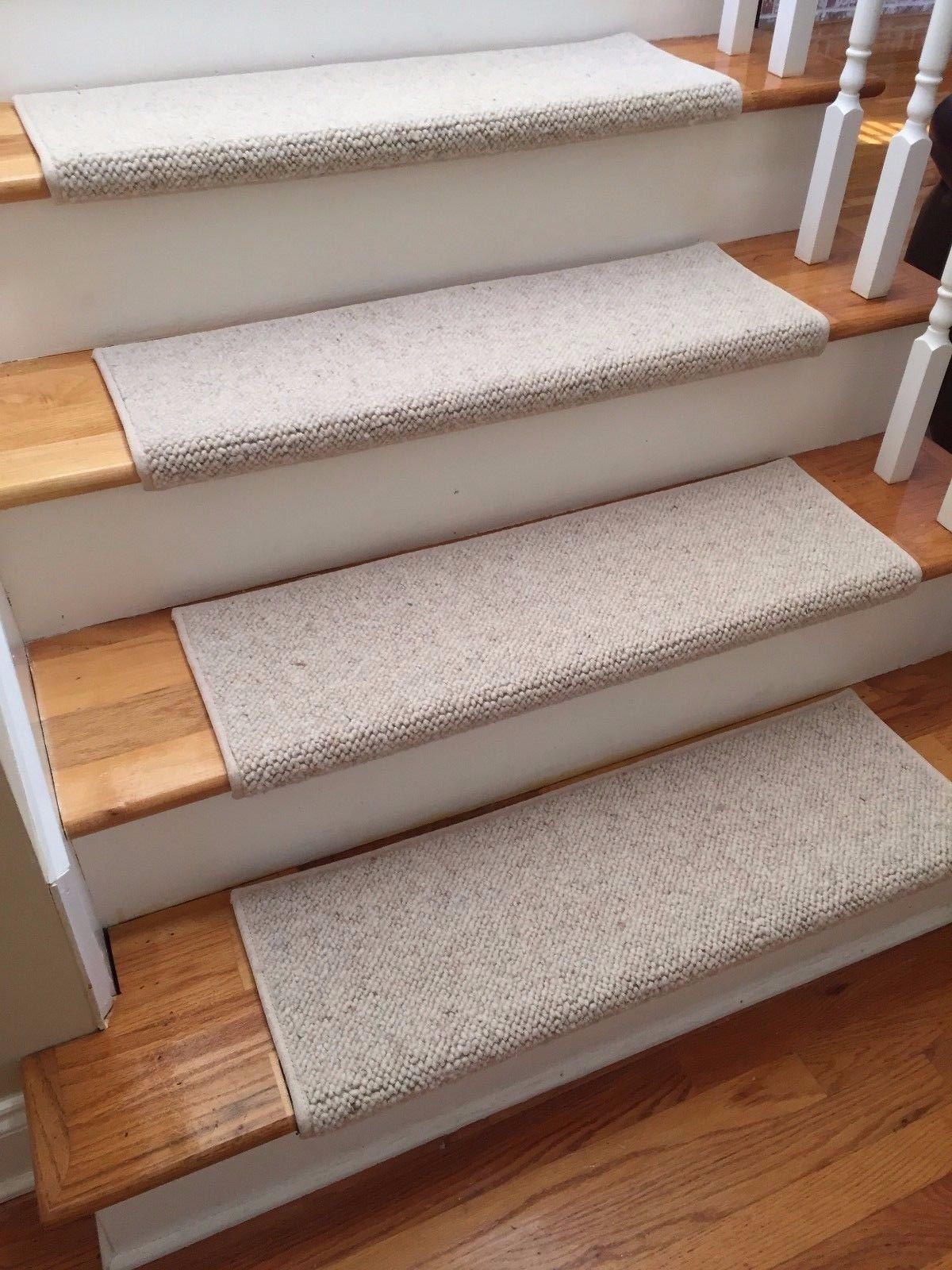 Amazon Com Alfa 100 Wool Authentic Handmade True Bullnose Padded Carpet Stair Tread Runner Replacement For Dog Cat Pet Style Comfort Safety One 27 Wide X 10 Deep Tread Beige Furniture Decor