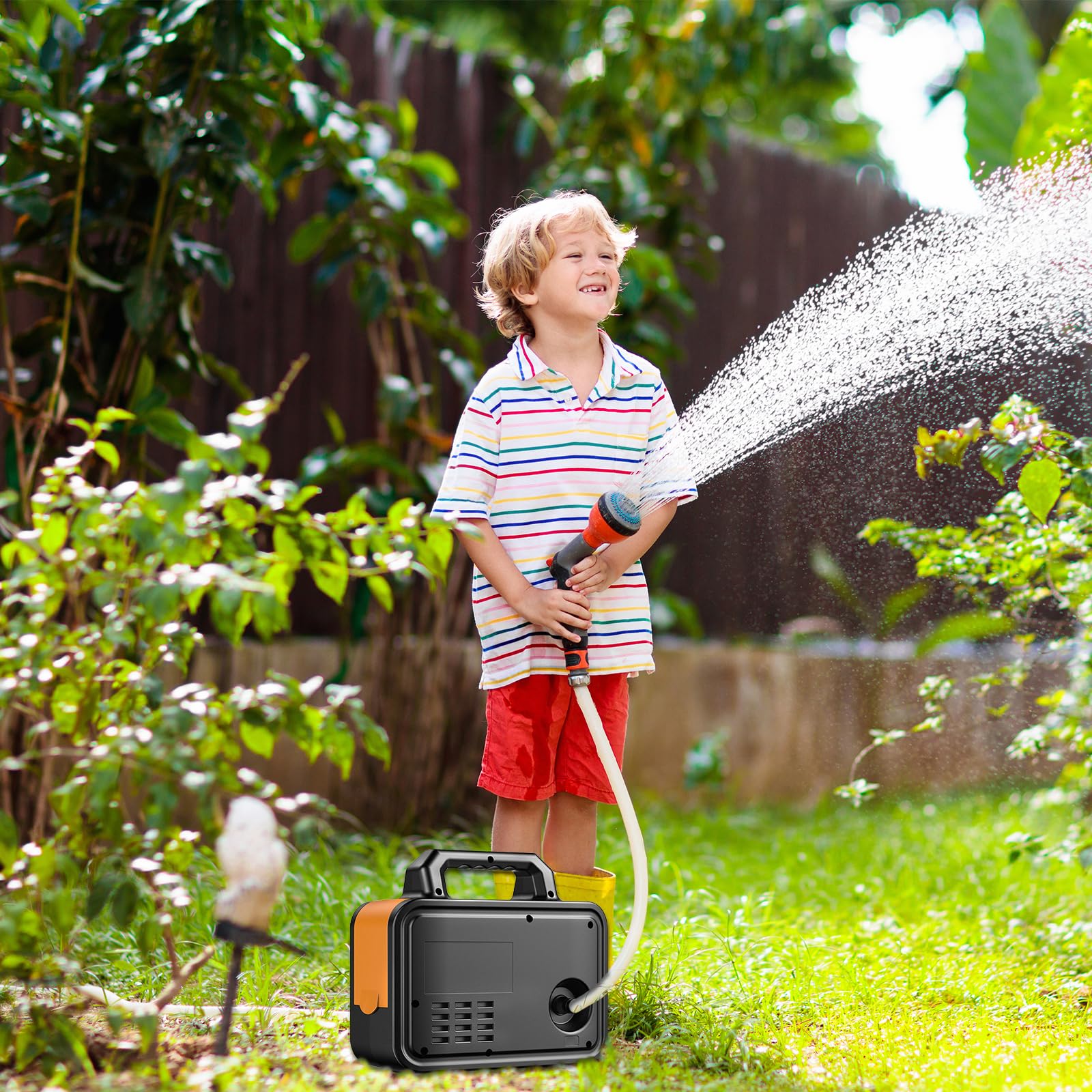 Pompa Dell'acqua, Pompa Giardino, Pompa Autoadescante Portatile con Tubo 10M Tubo Ingresso Dell'acqua 3M, Pompa Acqua a Batteria con 2 Batteria, per Giardino, Vasca Idromassaggio, Serbatoio, Piscina