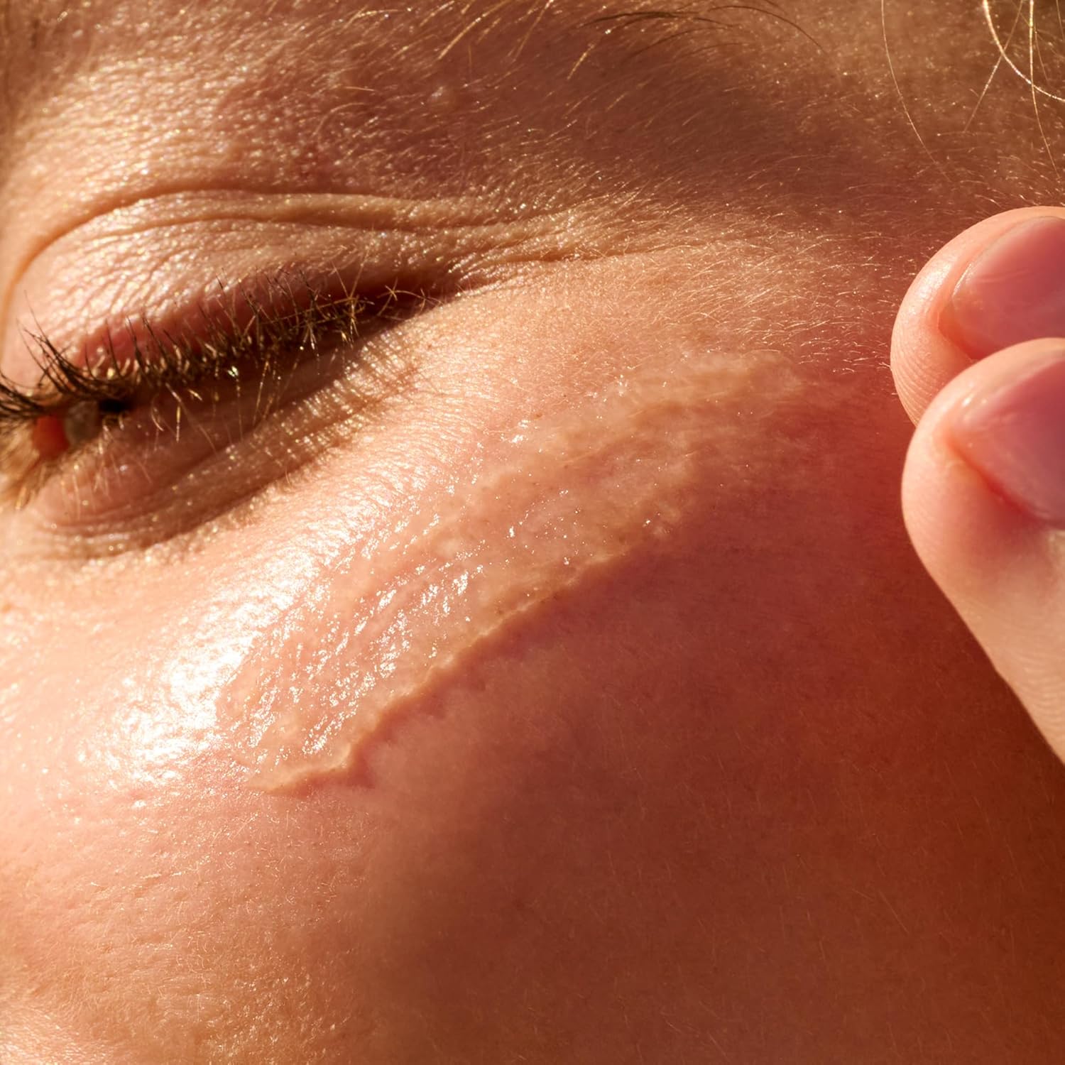 Sun Bum Daily SPF 50 Clear Gel Face Sunscreen - Broad Spectrum Moisturizing Facial Sunscreen with Vitamin E - Vegan and Hawaii 104 Act Compliant (Without Octinoxate & Oxybenzone) - Travel Size 1.7 oz - Image 4