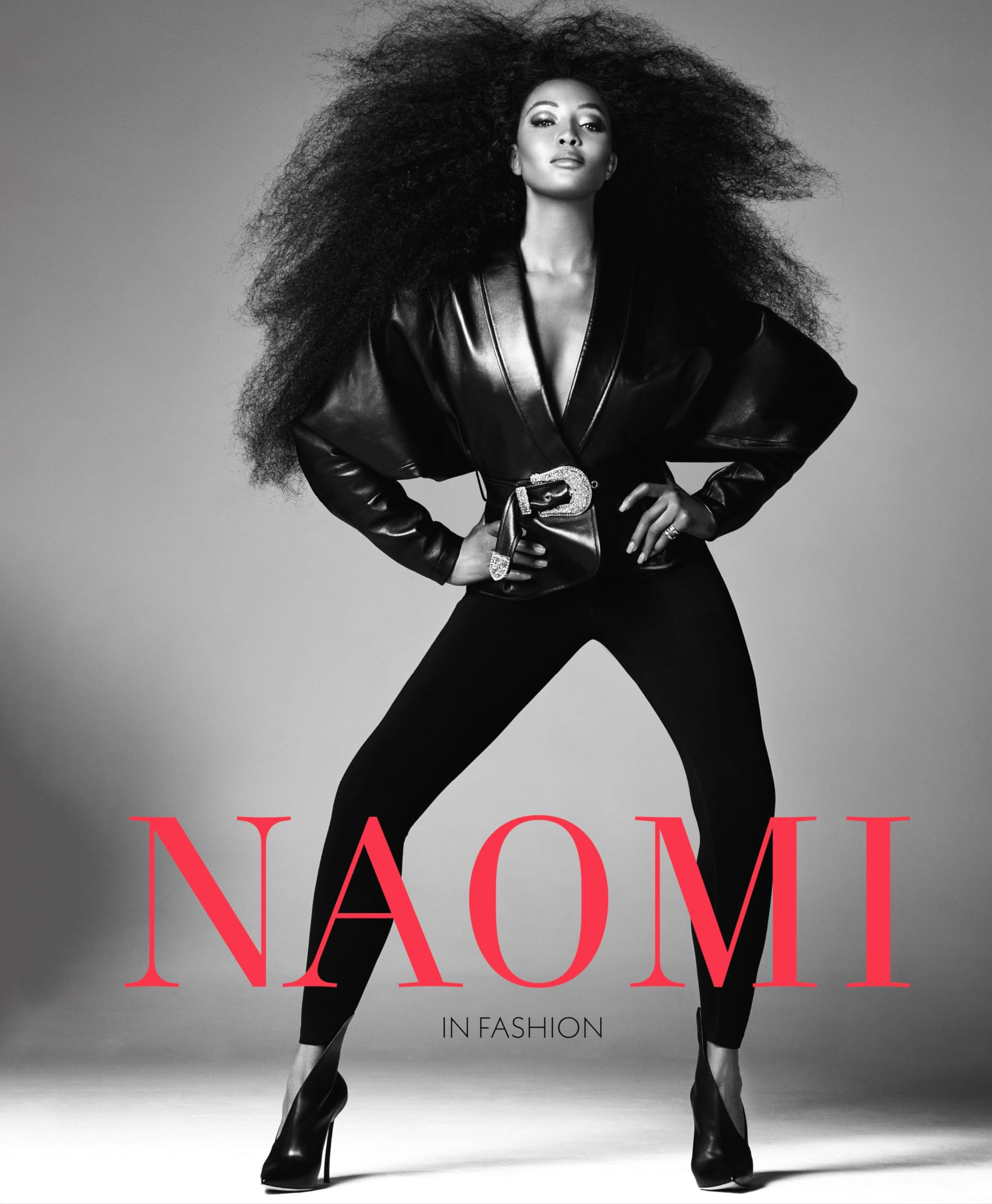 Naomi: In Fashion - The Official V&A Exhibition Book Hardcover – 6 Jun. 2024