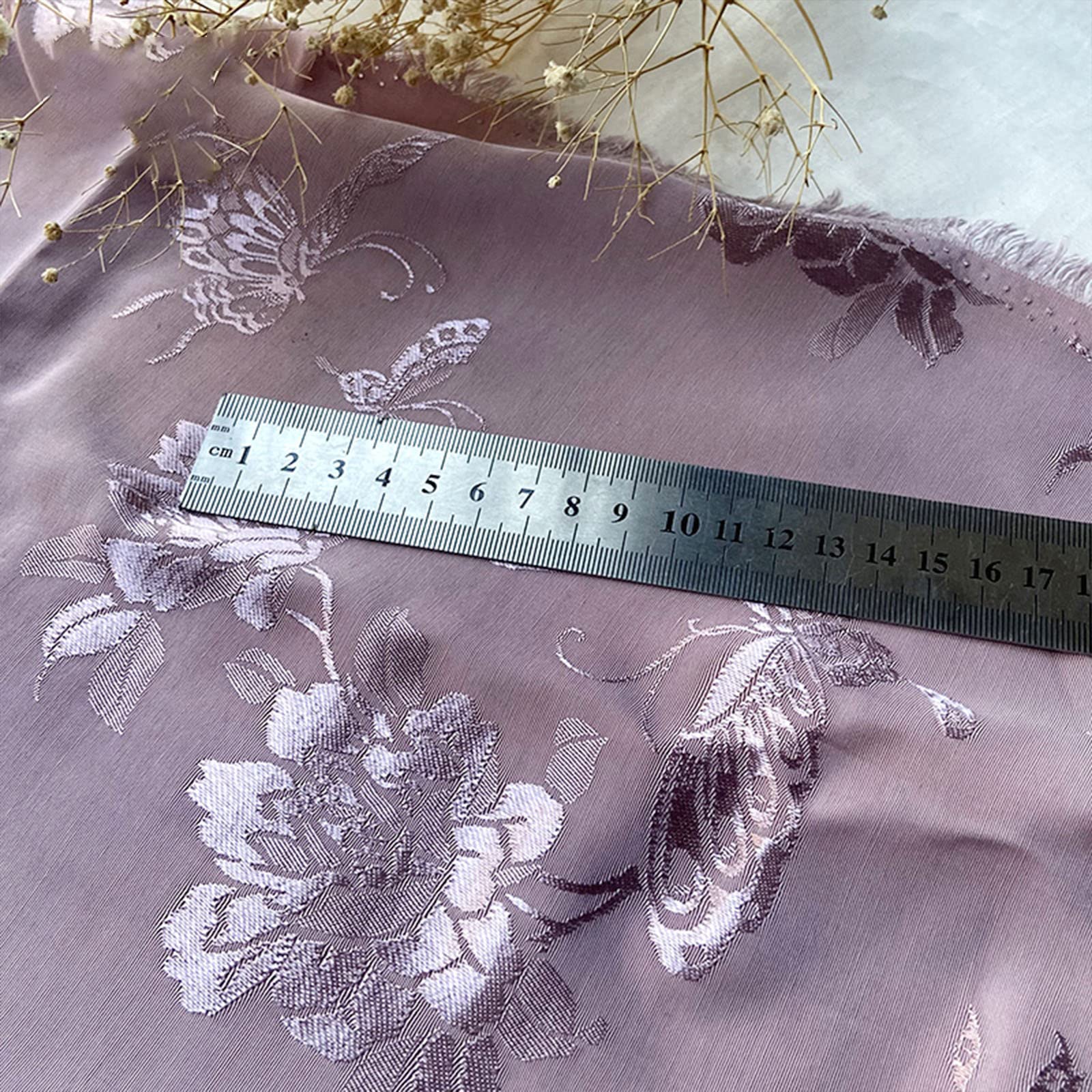 Brokatowa satynowa tkanina kwiatowa do samodzielnego szycia, wzór motyla Dream Purple na koszulę Cheongsam Faux Fabric 150X50cm