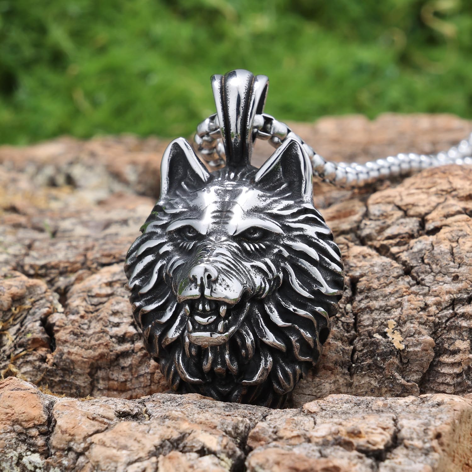 Wolf Necklace for Men, Stainless Steel Wolves Pendant for Mens, Wolf Pendants with a 23.6 Inch Chain - Image 6