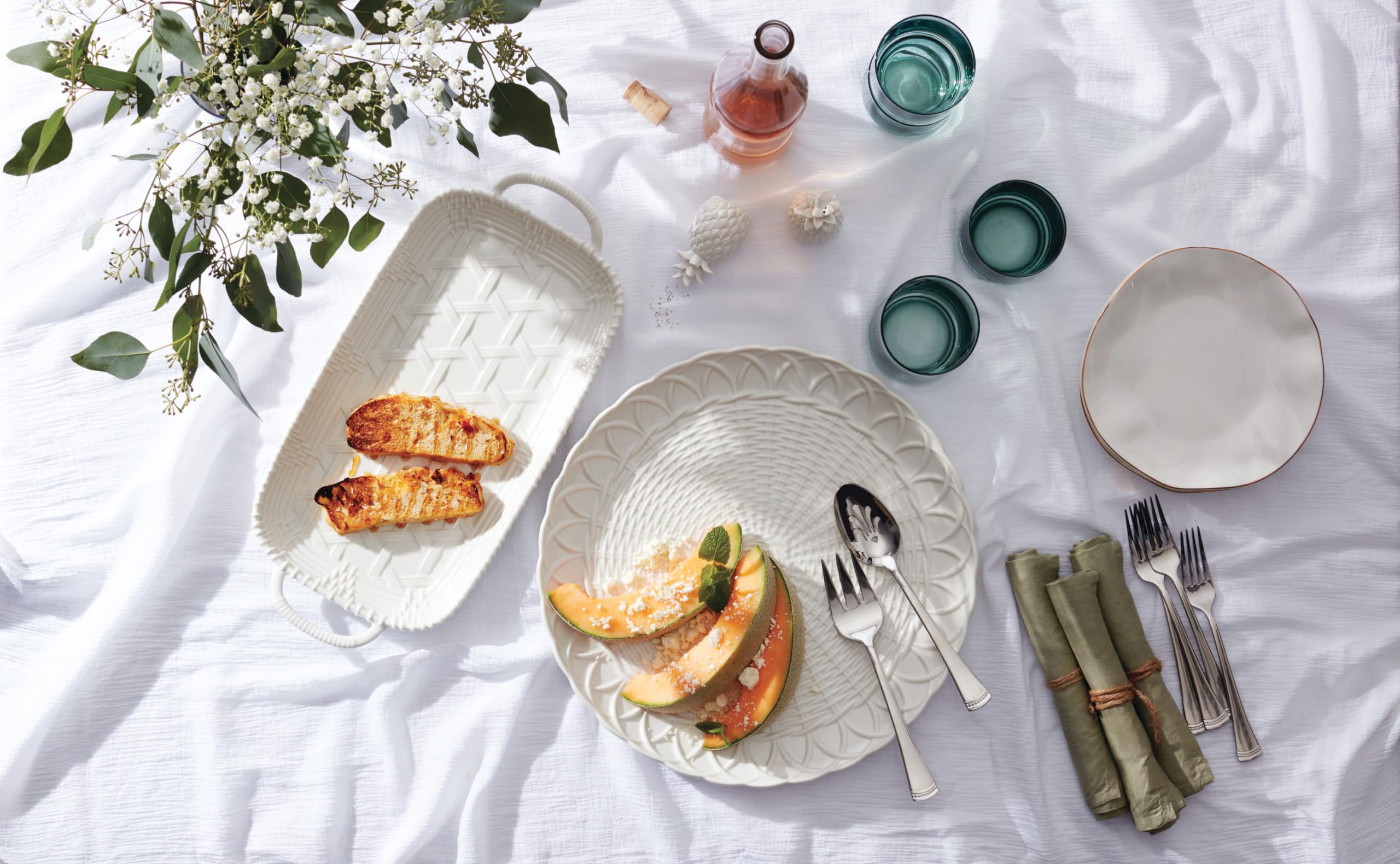 未使用 レノックススープ皿6枚 LENOX　お祝い Amazon.com: Lenox 835219 Winter Greetings 6-Piece Dinner Plate Set