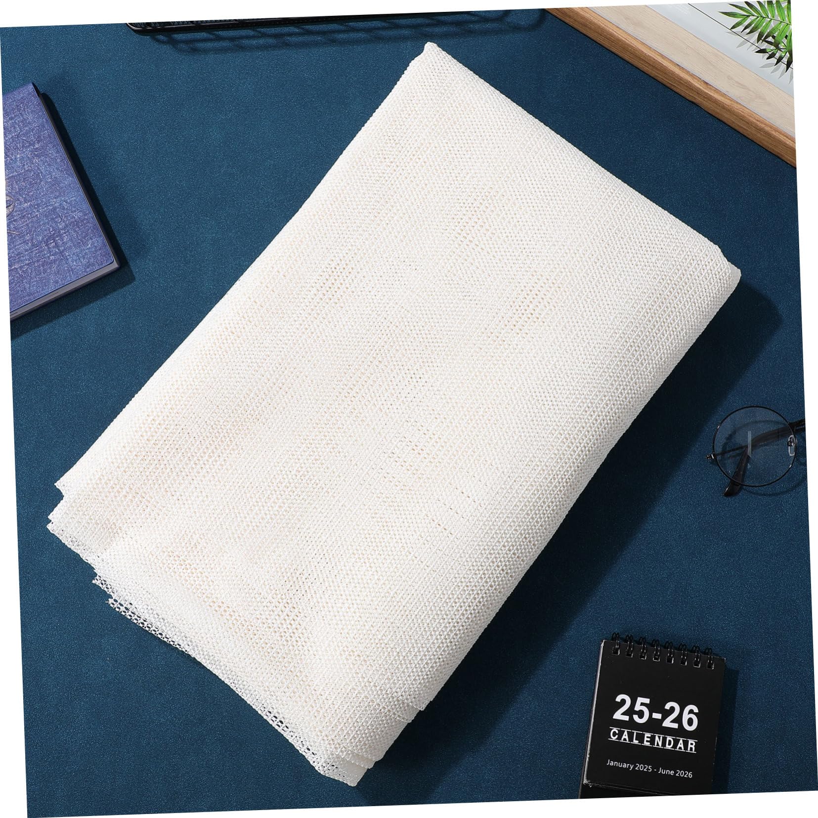 Tapis Antidérapant pour Tapis de Sol 200 X 300 Cm en PVC Résistant Anti-enroulement Protection Planchers en Bois Franc Usage Intérieur Maison