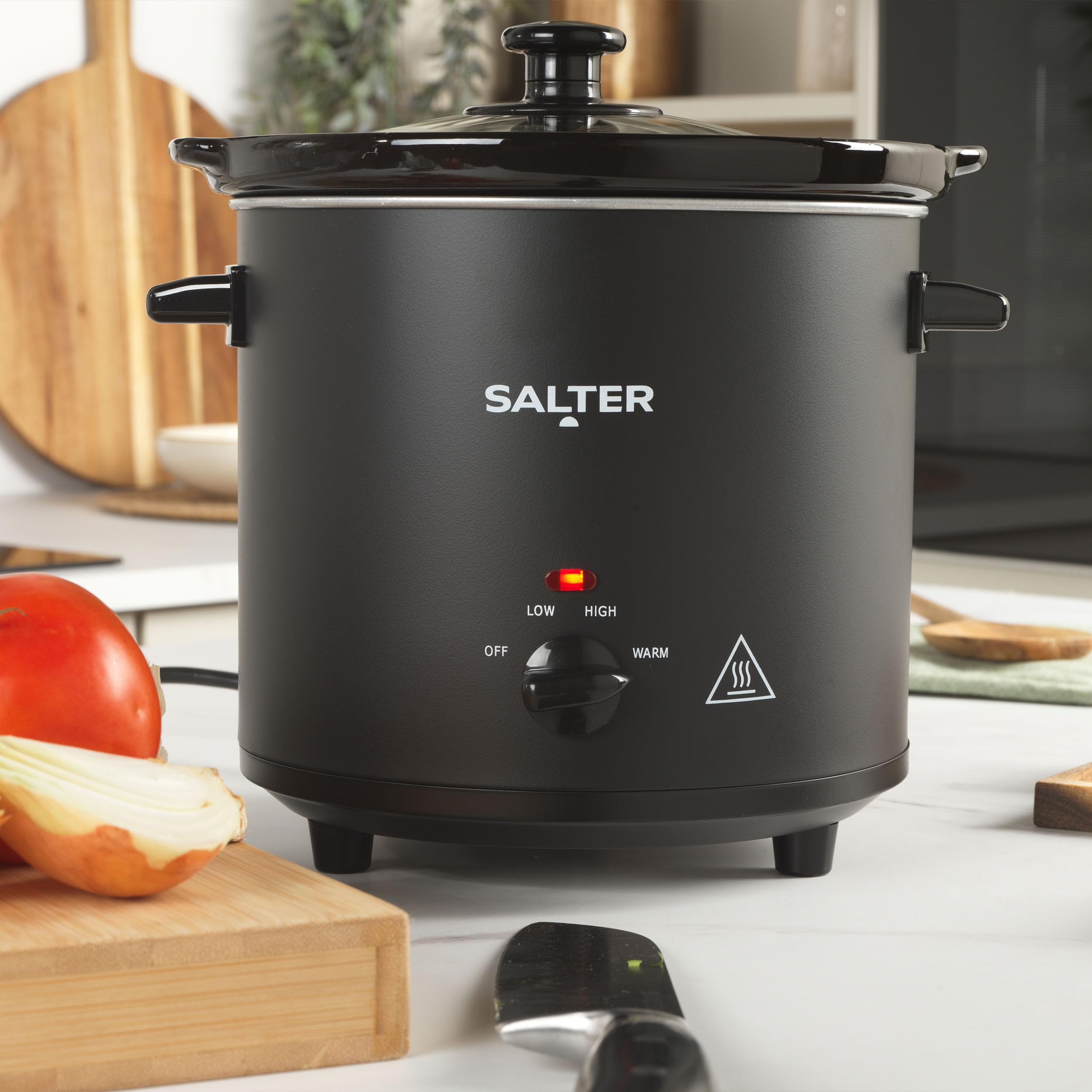 Salter EK6262 Tableau noir 3,5 L Mijoteuse 3 réglages de chaleur Passe au lave-vaisselle Fonction maintien au chaud Couvercle en verre trempé Poignées froides Cuisinière électrique familiale Cuisson