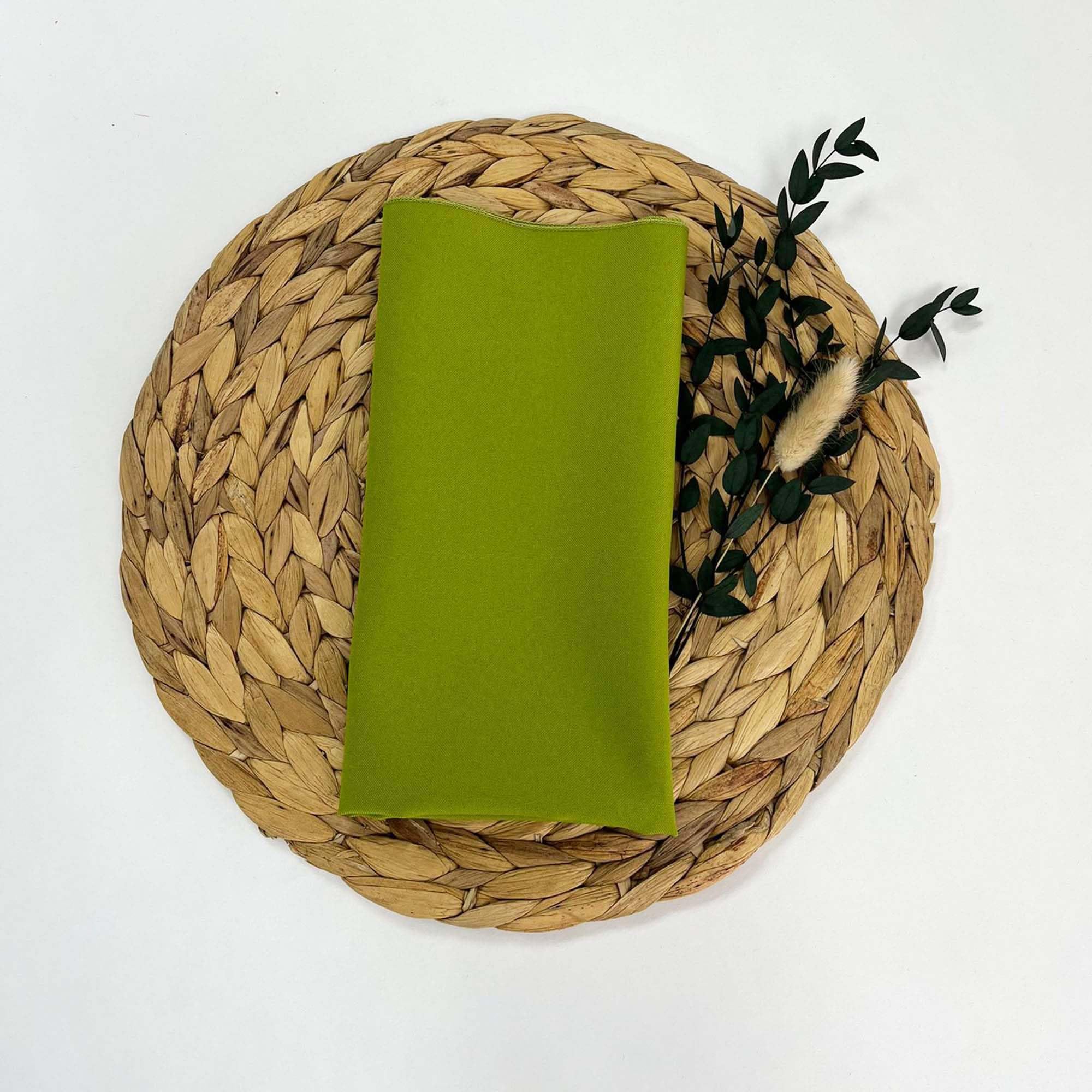 Decor Essentials 100% Polyester Napkins Dinner Napkins with Overlocked Edges, Washable, Ideal for Parties, Weddings and Dinners (Olive)