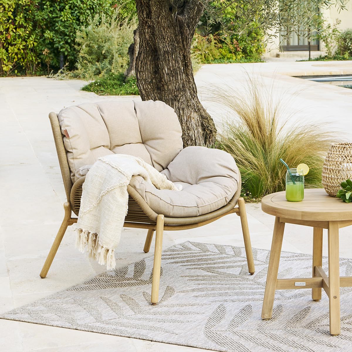 Hespéride – Meloane Beige Gartenliegestuhl – Rostfreier Epoxidstahl & gewebtes Kunstharz in Tweed-Optik – Wasserabweisende Kissen – Outdoor-Stuhl für Terrasse, Balkon und Patio