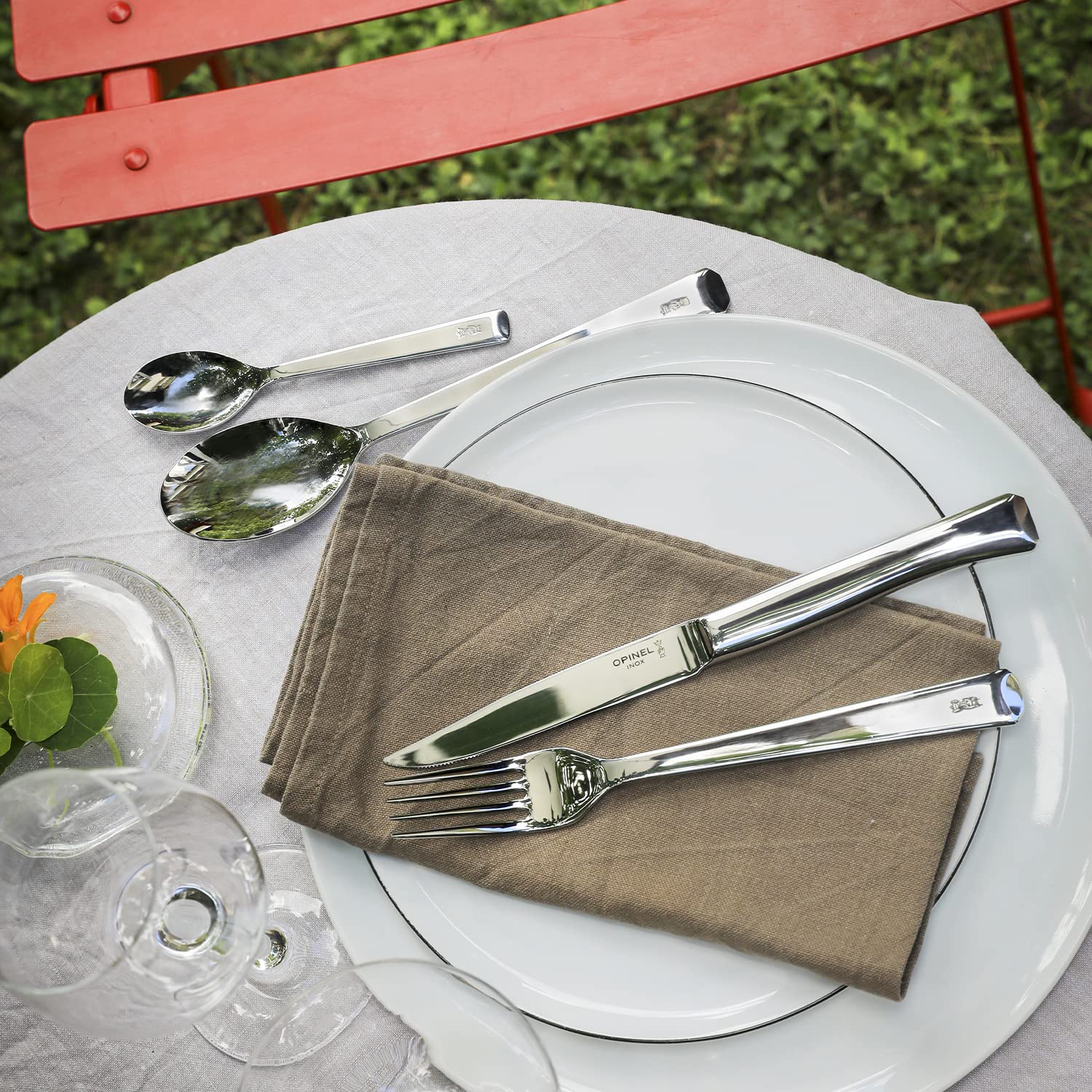 Opinel - Boîte 4 Fourchettes Perpétue - Acier Inox Confortable - Apte au Lave-Vaisselle - Design Contemporain Raffiné - Idée Cadeau Idéale pour Crémaillère