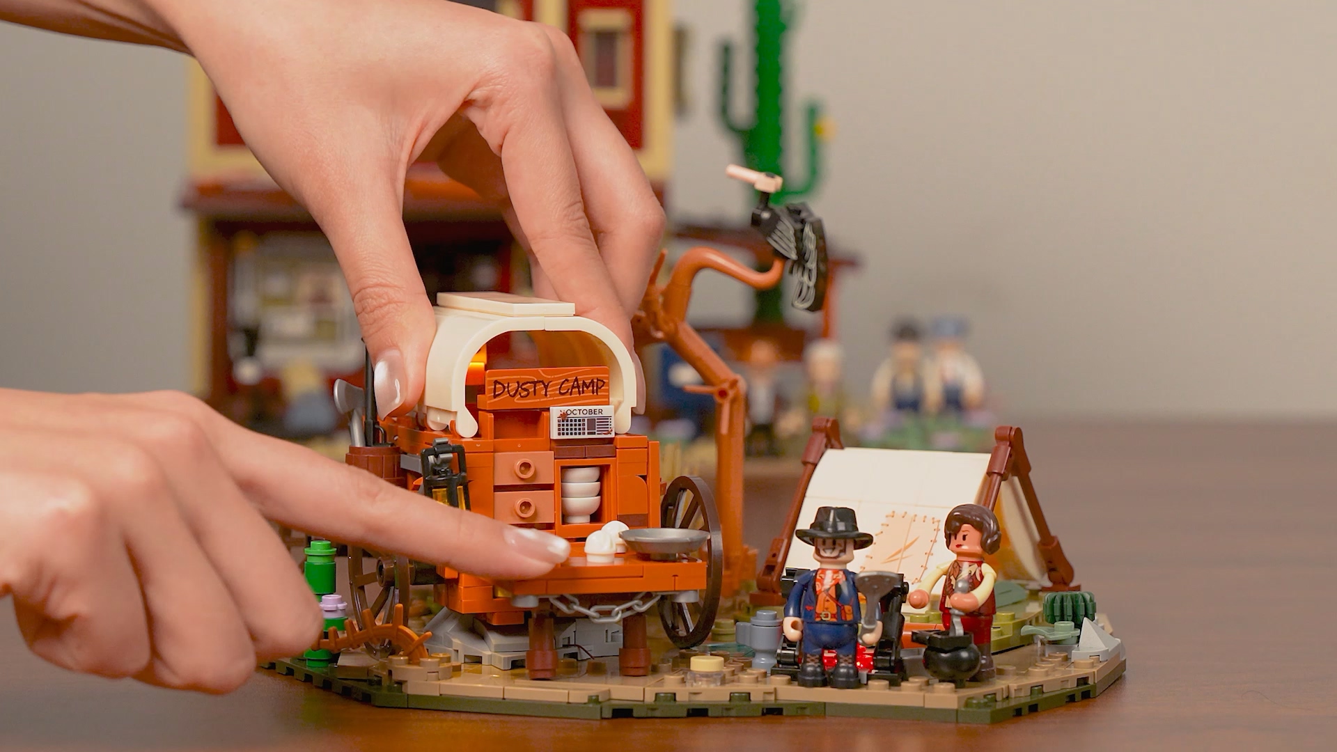Amazon.com: FUNWHOLE Cowboy Camp Lighting Building-Bricks Set