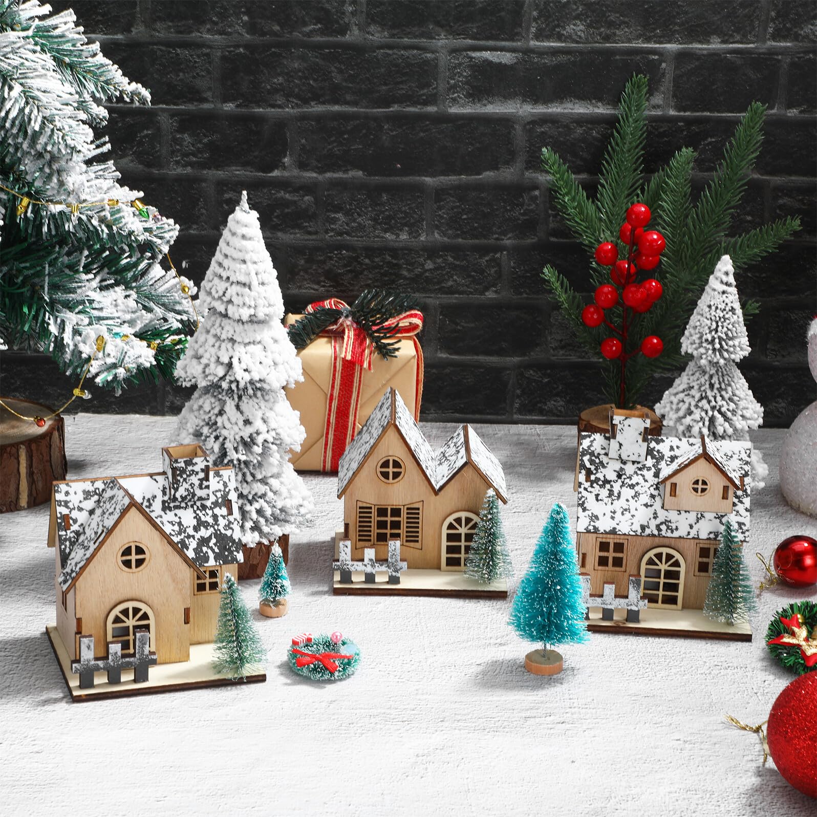 iplusmile 3pezzi Casette di Natale in Legno Luci LED Set di Villaggi Natalizi Decorazioni Artigianali Case in Miniatura Esposizione di Villaggi Natalizi