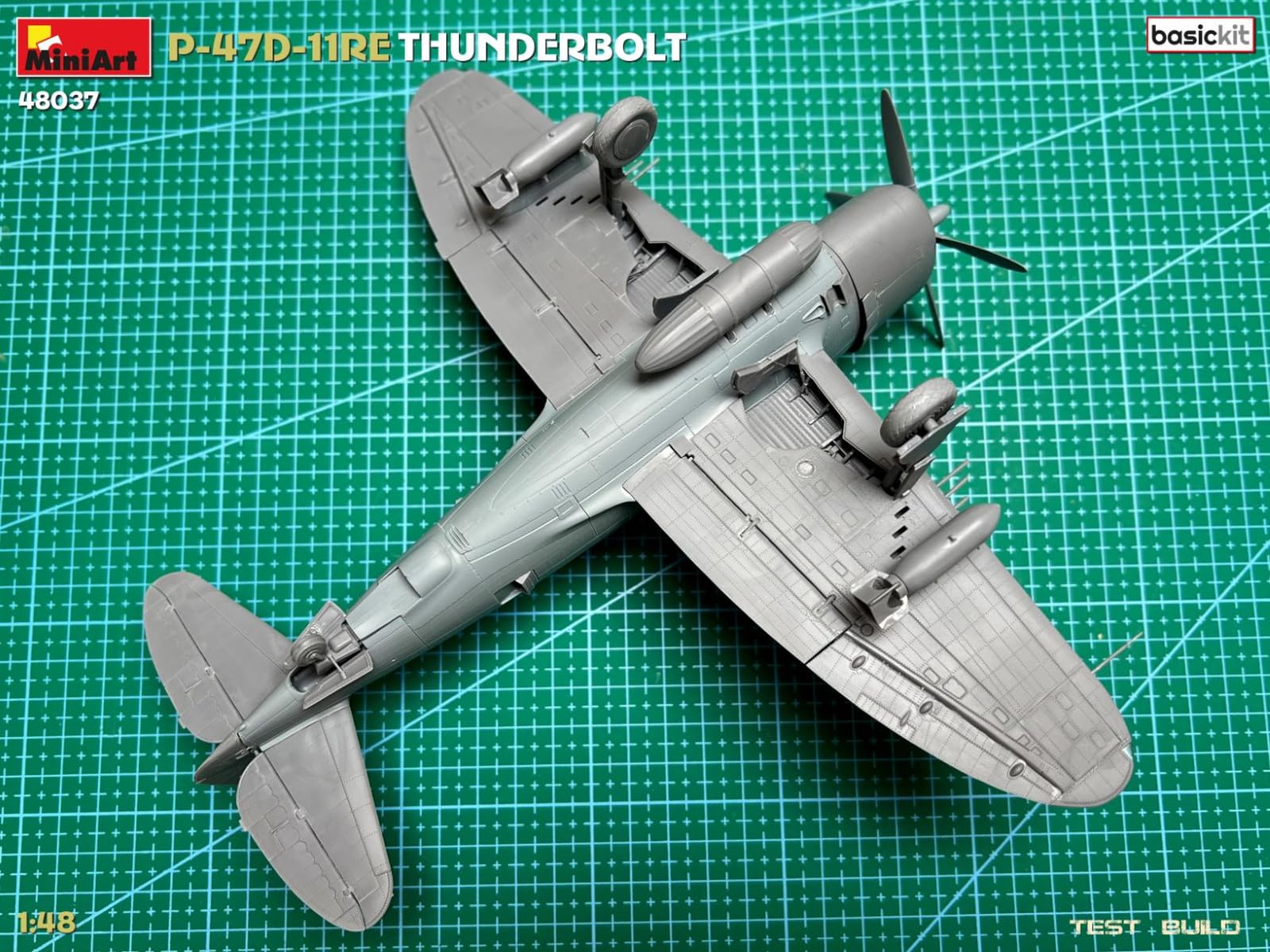 Miniart 1:48 - P-47D-11R Thunderbolt Basic Kit - Image 4