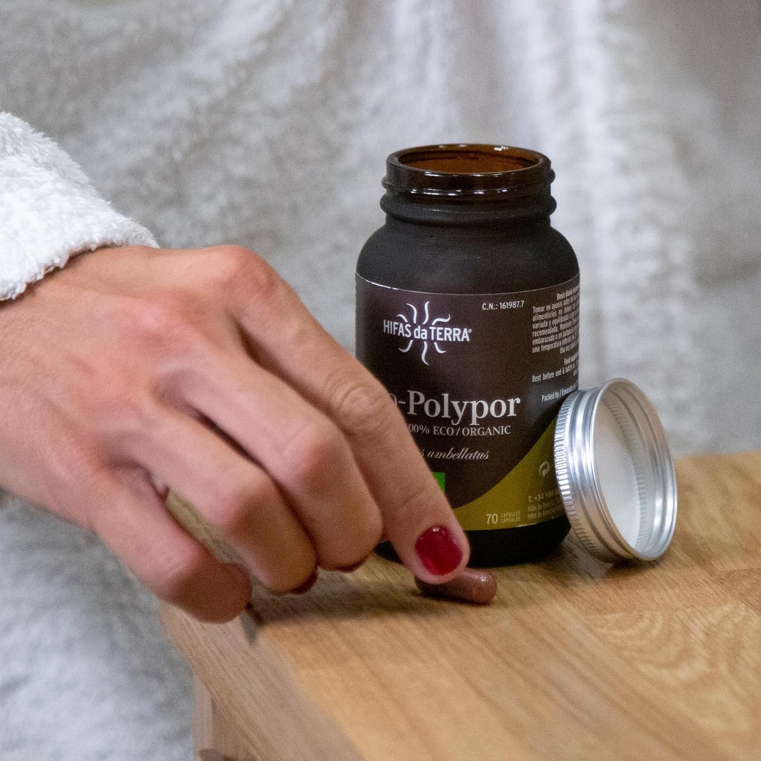 HIFASDATERRA MICO POLYPOR (polyporus) HDT 70cap. – complément complet proposé en gélules pratiques, boîte de 70 gélules, recommandé en complément d’une alimentation équilibrée et convient à ceux qui p