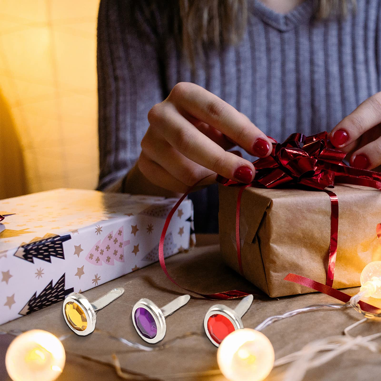 PRETYZOOM Craft Brads 100pcs Mini Round Brads Acrylic Two-Legged Nails Metal Paper Fasteners for Scrapbooking 8x15mm Color Random