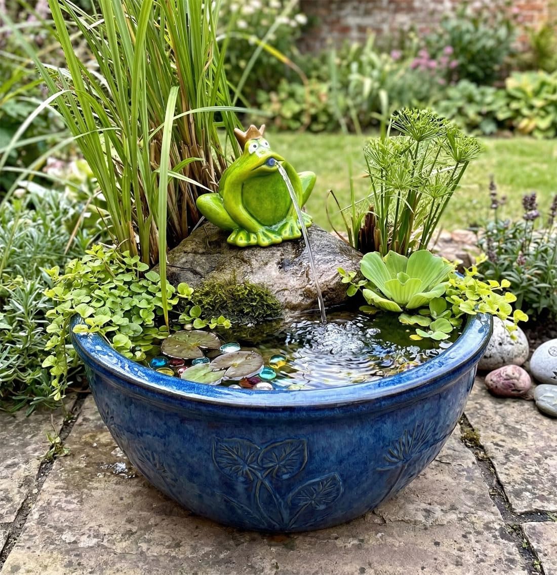 LB H&F Wasserspeier Froschkönig Miniteich mit Pumpe und Netzkabel Teichfigur aus Polyresin Frosch Deko Wasserspiel Gartenfrosch Gartenteich Terrasse/Balkon (Frosch)