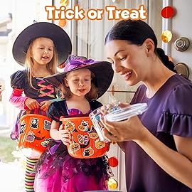 200Pcs Halloween Stickers Halloween Party Favors Vinyl Water Bottle Stickers Waterproof Non Repeating Spooky Pumpkin Scrapbook Sticker for Kids Classroom