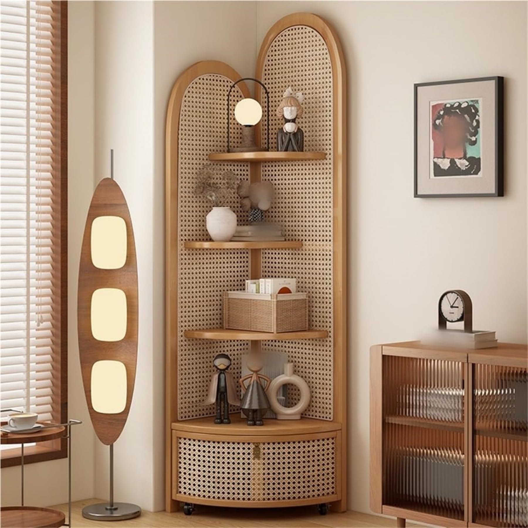 Estantería multifuncional de 4 niveles en madera y ratán con diseño triangular esquinero