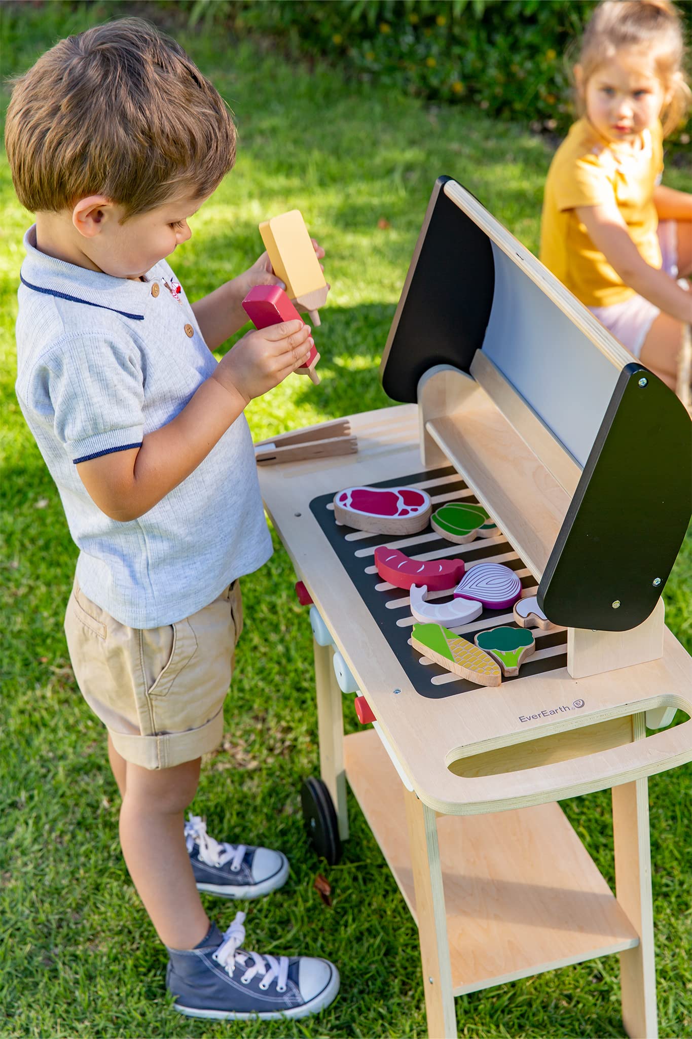 Bubble Grill Enfant Barbecue En Bois Pour Enfant EverEarth – Jouet Imitation Grill Avec Accessoires & Pince – Éco & Solide Dès 3 Ans EE33905