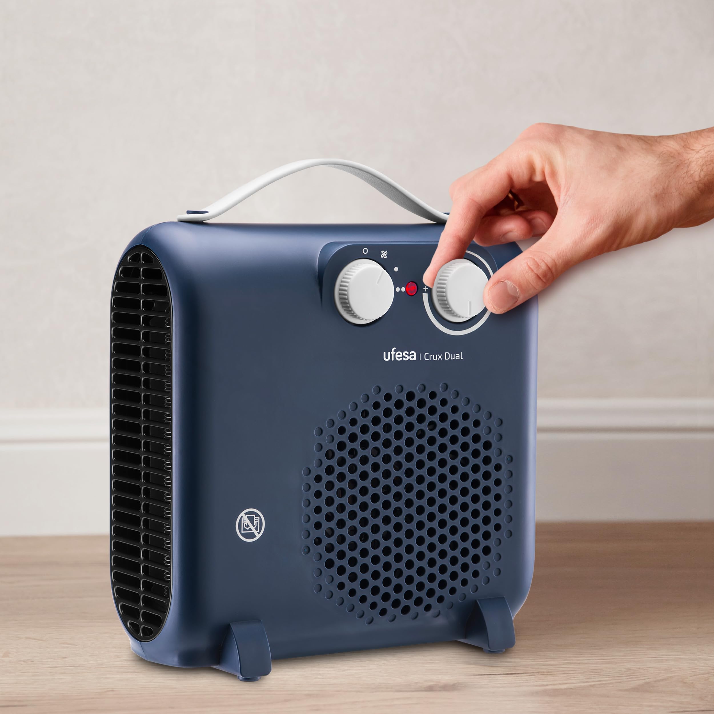 Ufesa Crux Dual Blue elektryczny termowentylator o niskim zużyciu energii, 2000 W, 3 poziomy mocy, regulowany termostat, termowentylator z uchwytem do noszenia