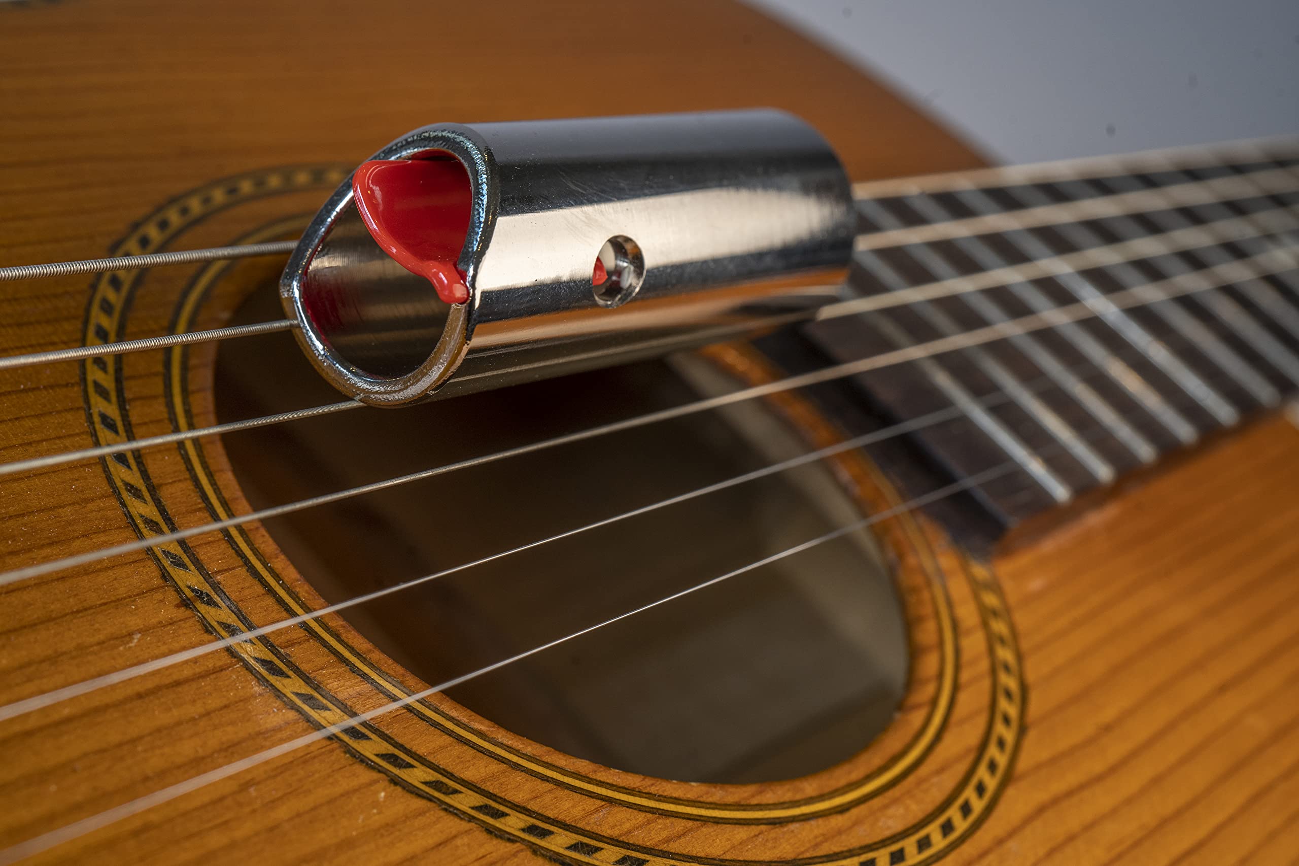 Black Mountain Diapositivas de guitarra ultrasuaves – Invención patentada chapada en níquel que se adapta a tu dedo, deslizador de guitarra duradero y cómodo, tobogán de tamaño completo con accesorio