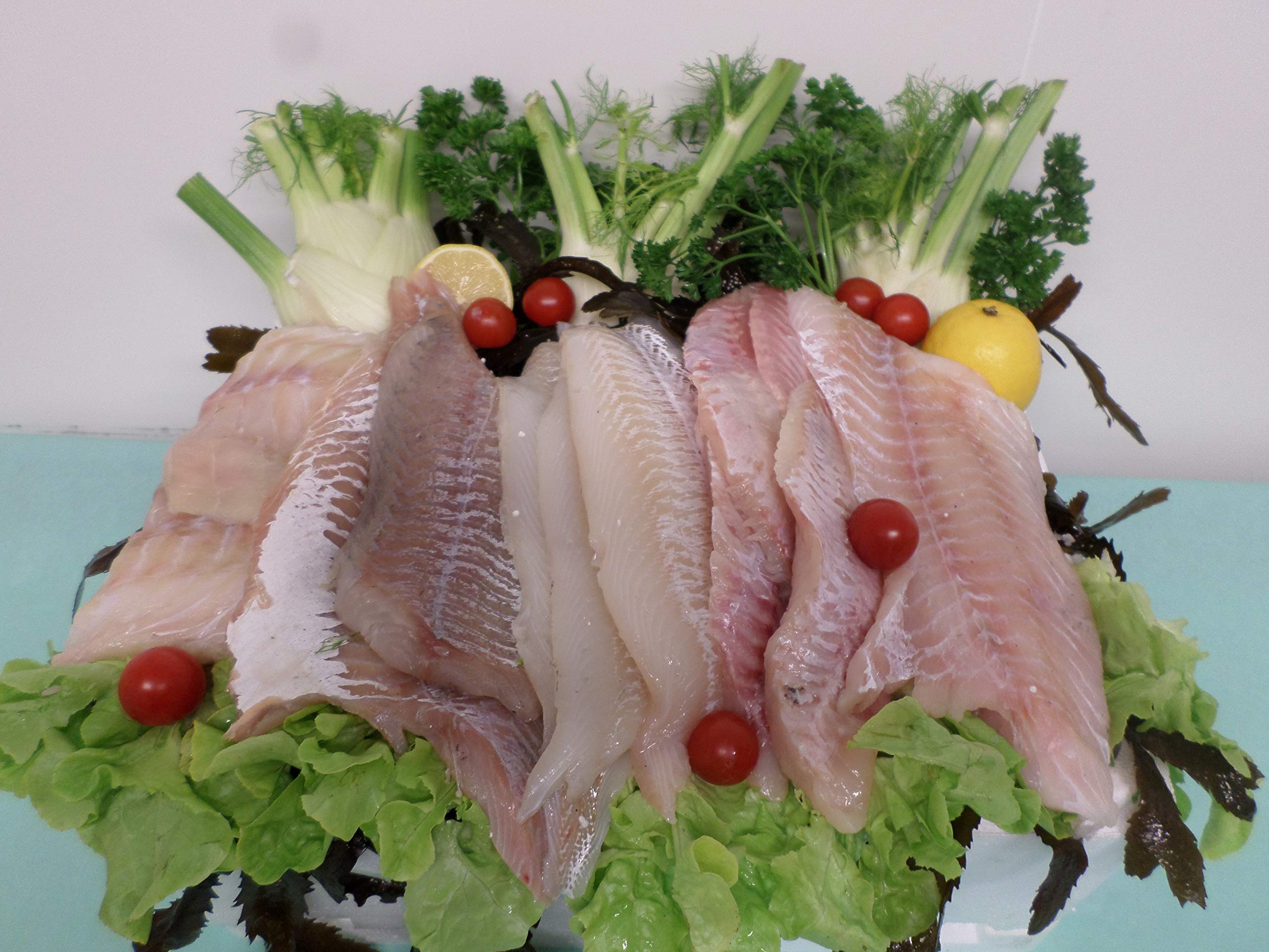 LA MAREE - Panier de 2,5 kg de Filets de Poissons Frais - Selon arrivages des Bateaux uniquement le mardi,le mercredi et pour le jeudi avant 9h