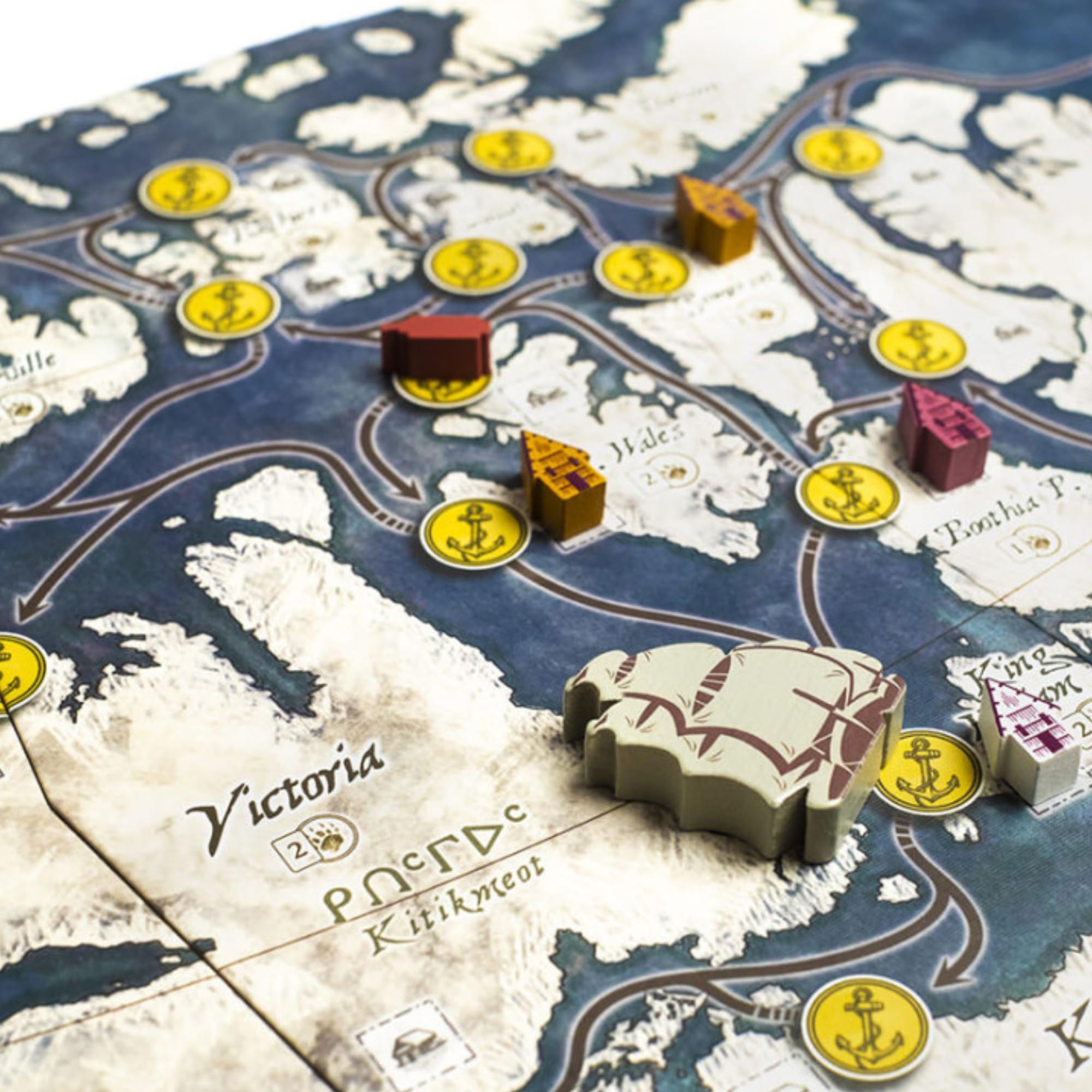 2Tomatoes Games | Through Ice and Snow | Juego de Mesa de Exploración en el Ártico | Estrategia y Aventura | 1-4 Jugadores | +14 | Español, Alemán, Inglés y Francés | Histórico, Lugares, Marítimo