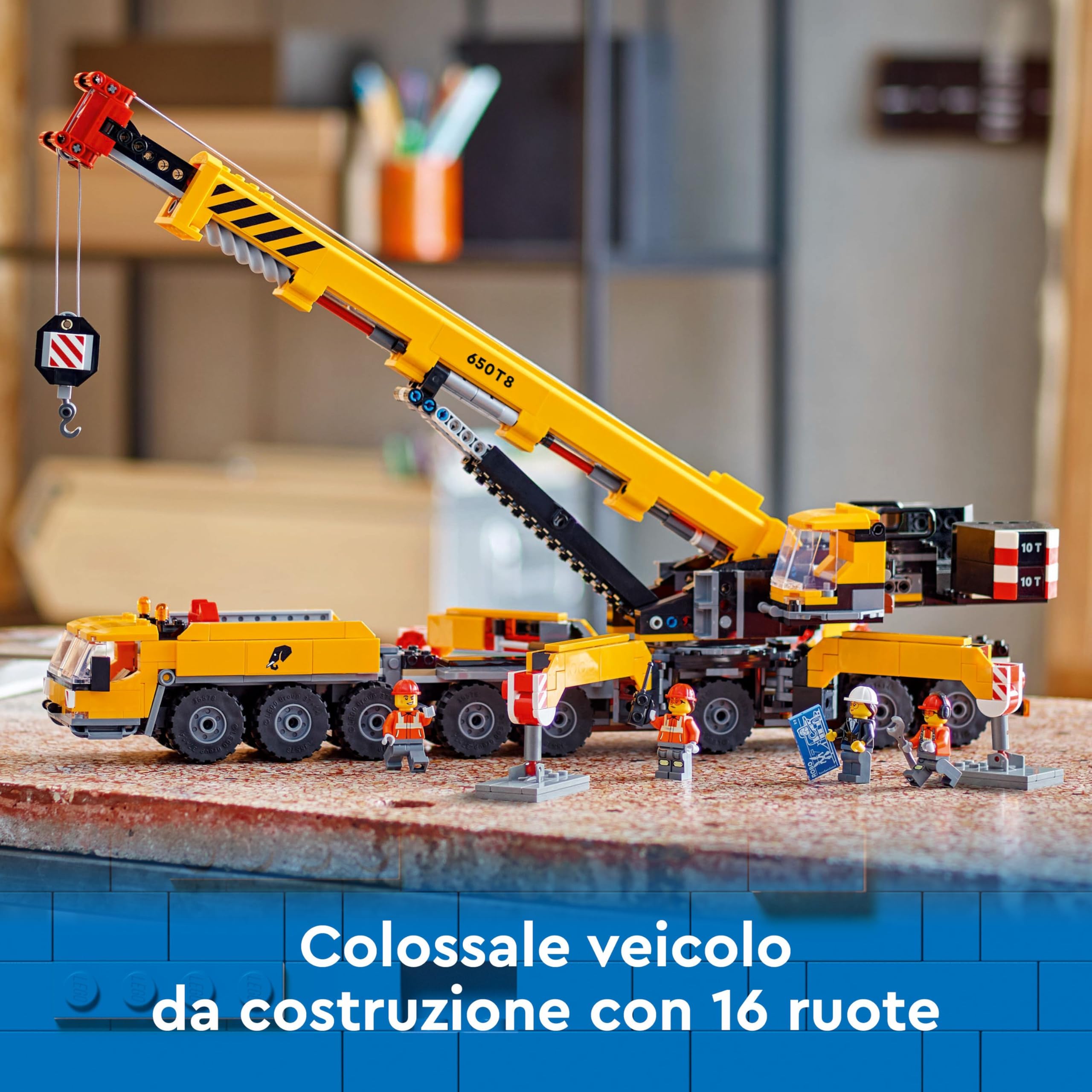 LEGO City Gru da Cantiere Mobile Gialla, Giochi Creativi per Bambini e Bambine da 9 Anni con Veicolo Giocattolo da Cantiere con Funzioni Realistiche e 4 Minifigure, Idea Regalo Divertente 60409