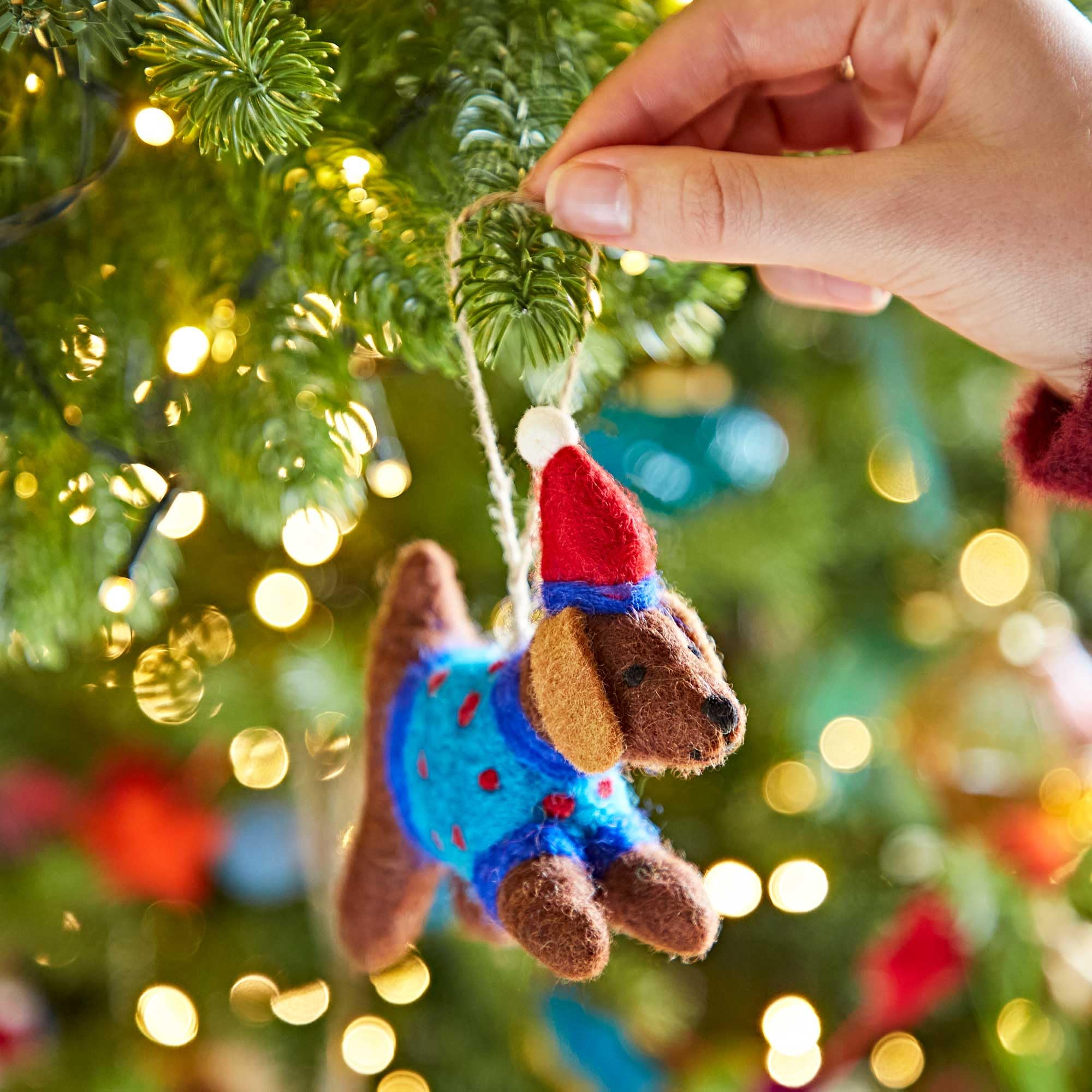 Felt Dog in Jumper Christmas Decoration - Felted Ornament - Wool Christmas Bauble - Felt Handmade Xmas Décor - Classic Tree Ornament (Blue)