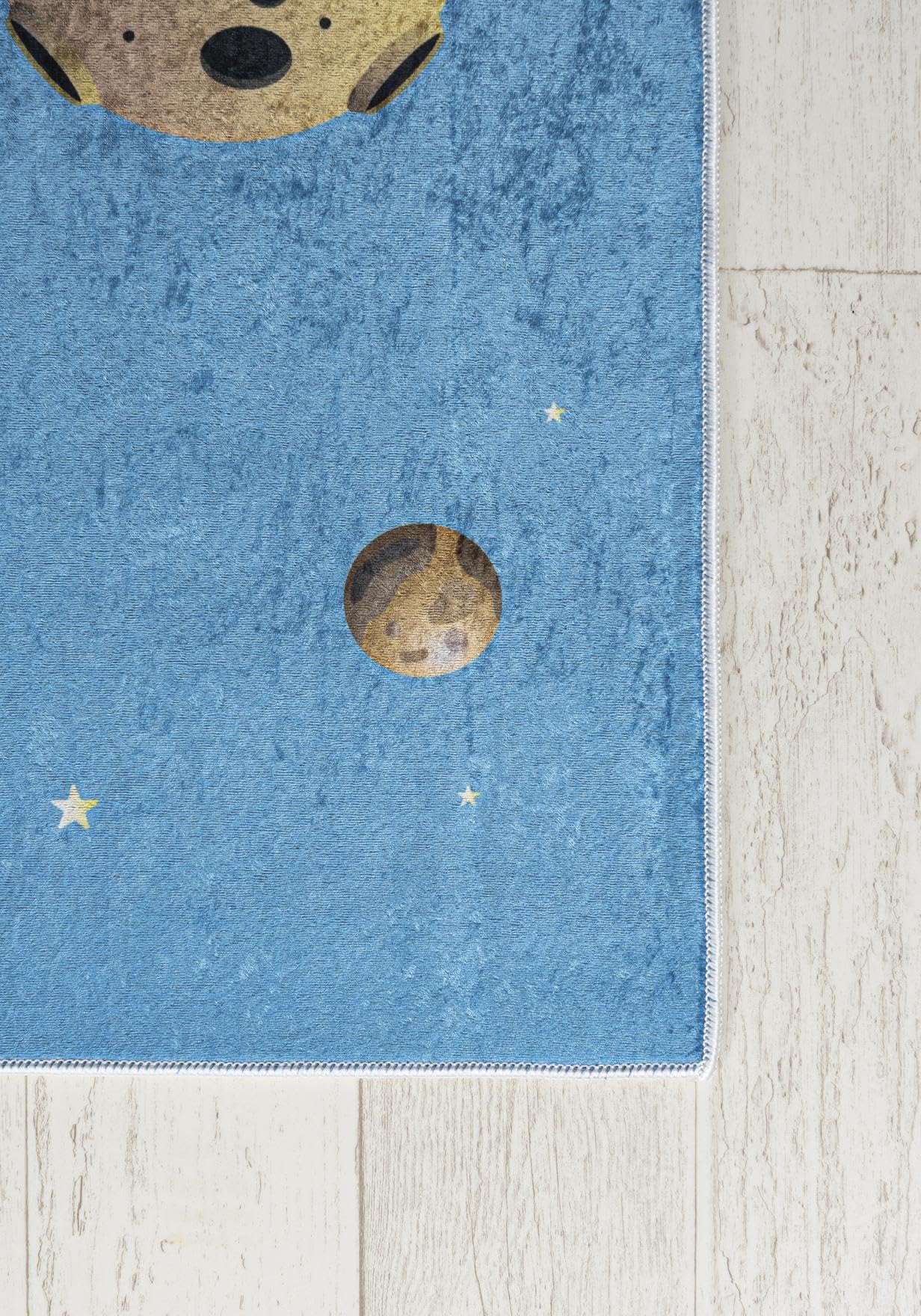 Mazovia Tappeto Salotto - Tapeto Stampato Pelo Corto - Morbido Tappeto Camera da Letto - Antiscivolo Tapeto EMMA - Tappeto Bambini Motivo Pianeti Cosmo - Blu 80x150cm
