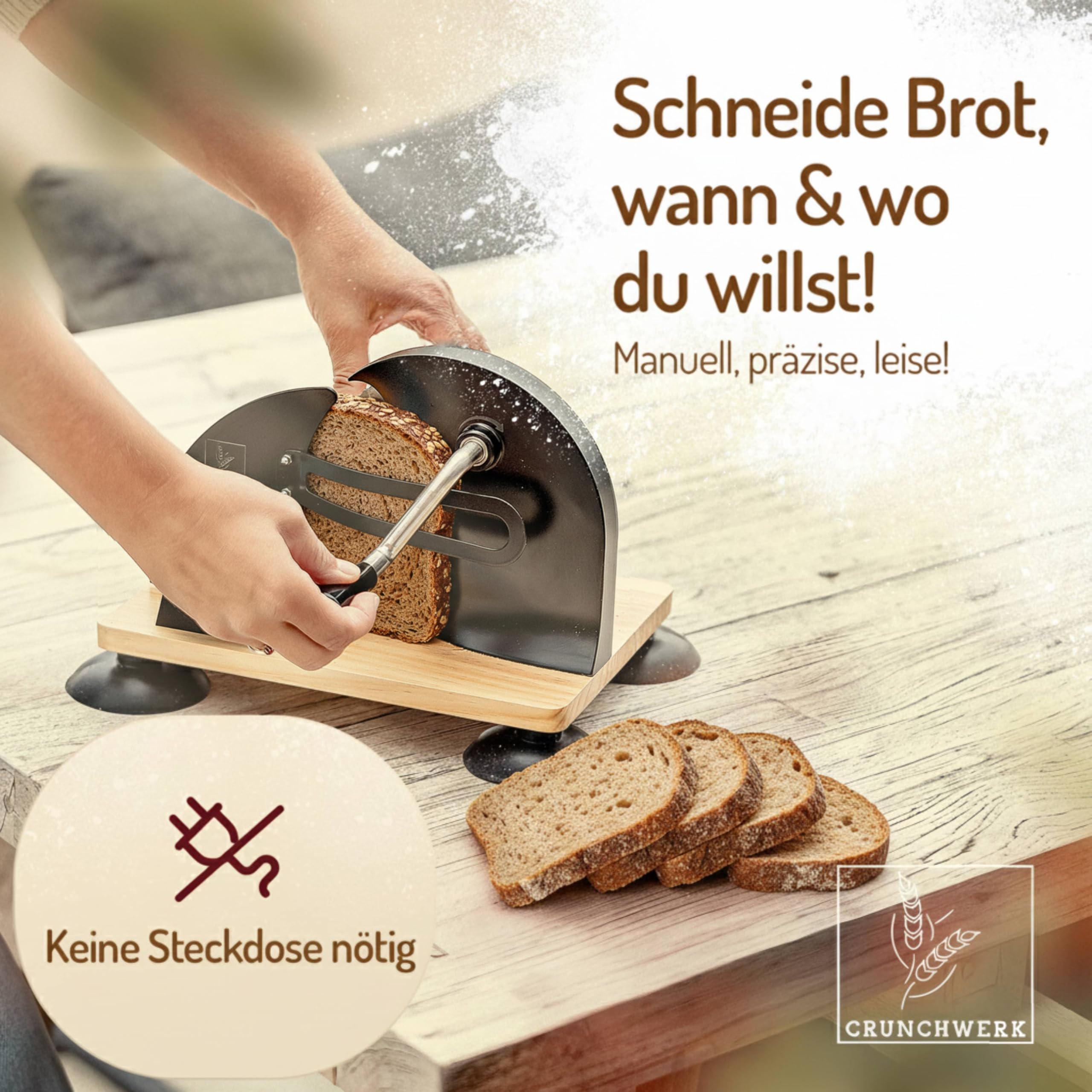 Brotschneidemaschine manuell – Hochwertiger Edelstahl Allesschneider mit Kurbel & Holzbrett | Präziser Schnitt, Retro-Design, rutschfeste Saugfüße für Brotliebhaber | Schwarz