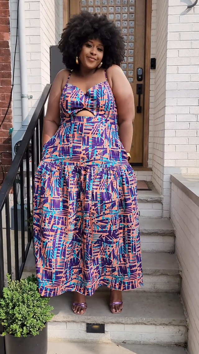 knee length dresses for ladies Yola Women's African Print Infinity Maxi Dress main image 1