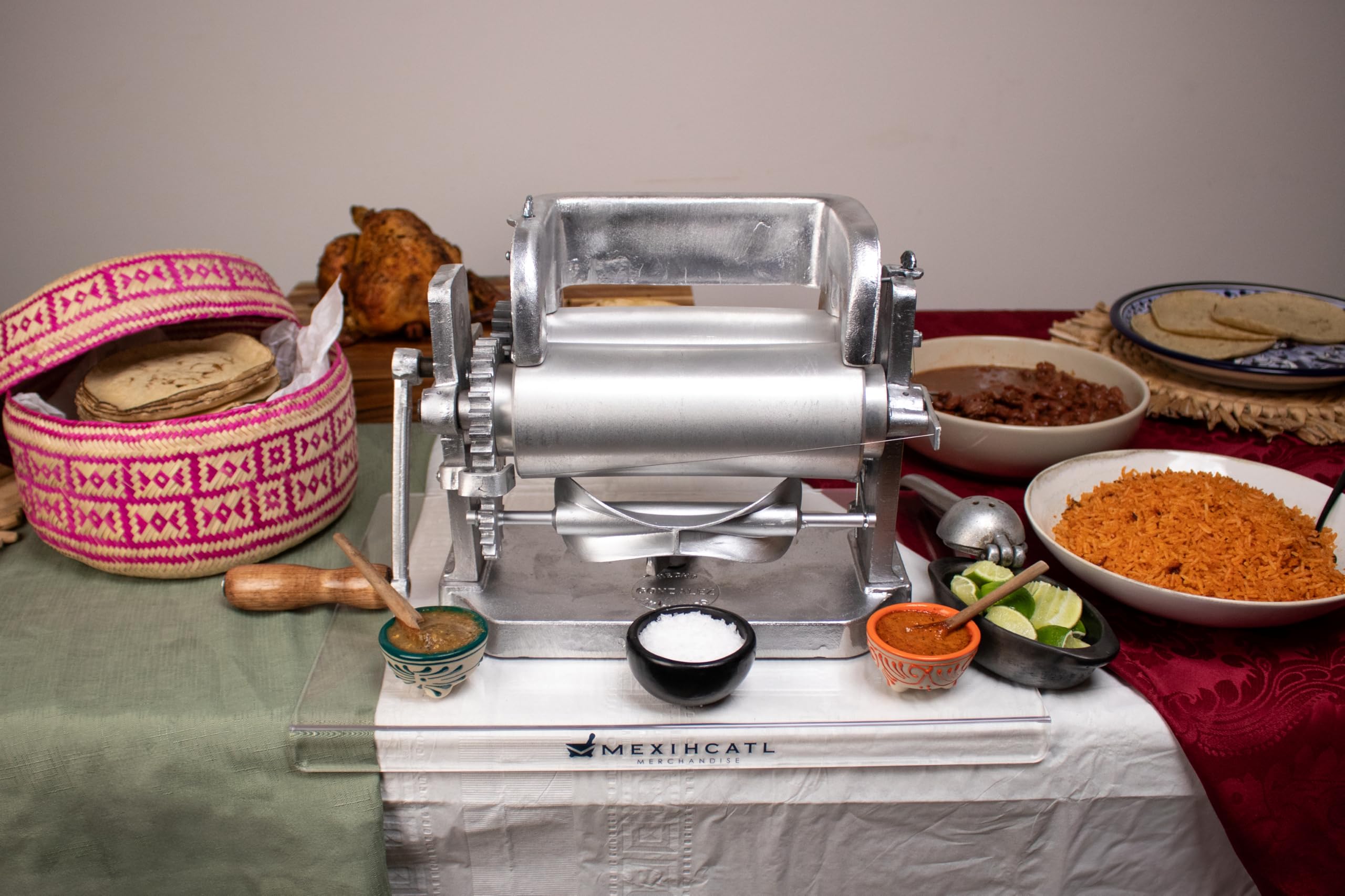 Prensa/Fabricante de Tortillas con Rodillos - Fácil Operación con una Sola Mano, Abrazadera de Liberación Rápida, Configuración y Guía de Recetas - MEXIHCATL MERCHANDISE