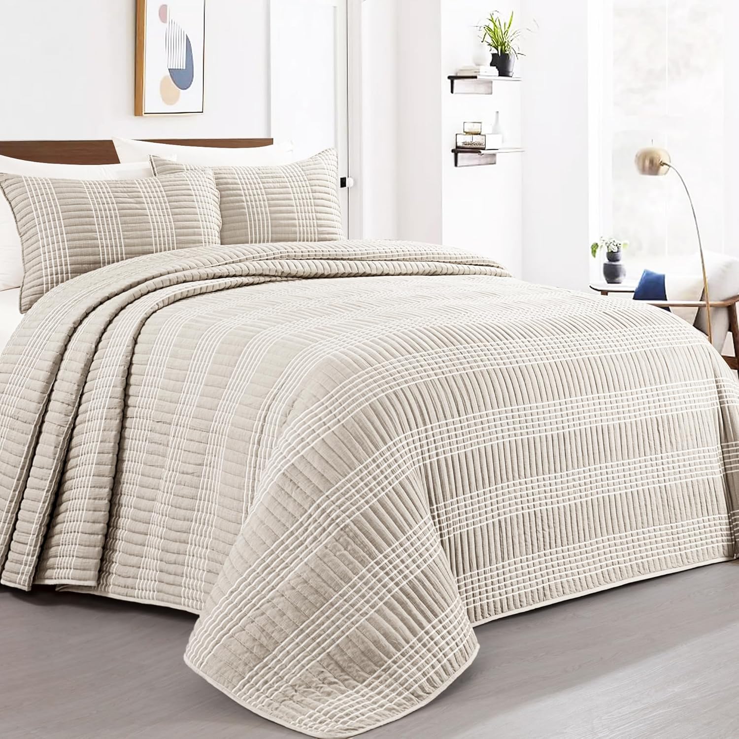 HOMBYS 132x120 Seersucker Patchwork Oversized King Quilt Set, Lightweight Plaid Bedspread Coverlet Set, All Season Bohemian Home Bedding Decor with 2 Pillow Shams, Beige Alaska King -132" x 120" Beige