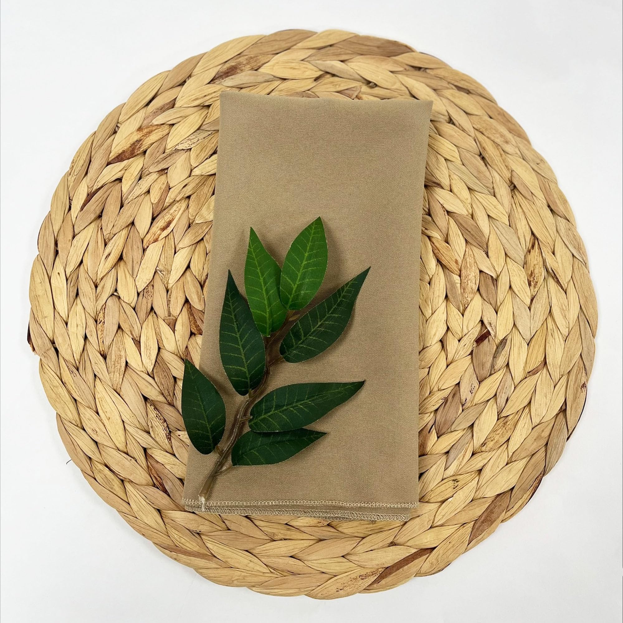 Decor Essentials 100% Polyester Napkins Dinner Napkins with Overlocked Edges, Washable, Ideal for Parties, Weddings and Dinners (Camel)