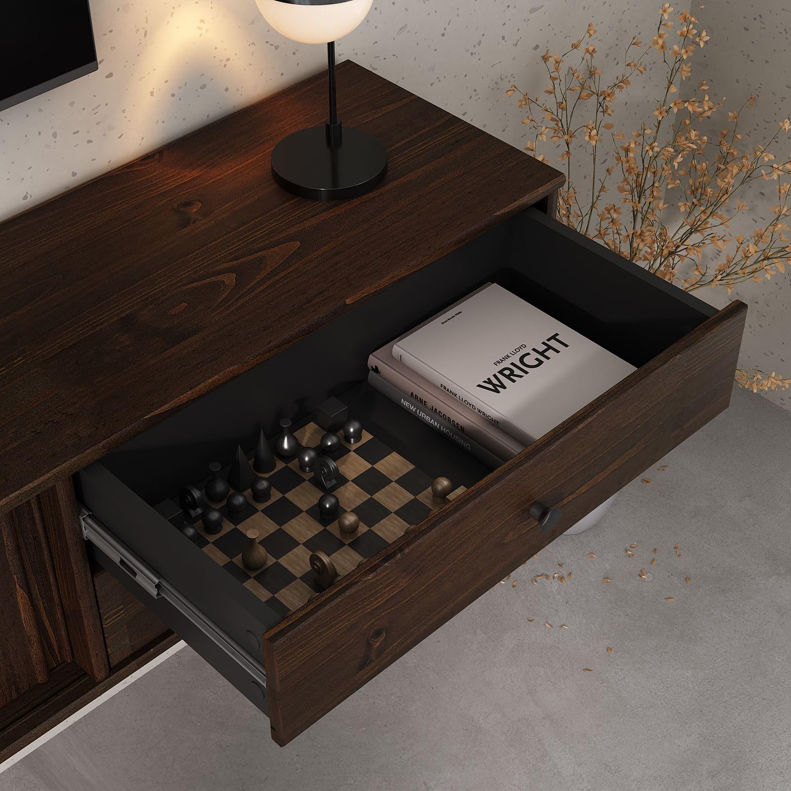 IDIMEX Lowboard Simona 175 cm hängend aus Massivholz, Nussbaum Finish - TV Schrank mit 2 Schiebetüren und Schubladen, Wohnzimmermöbel im Mid Century Style, ideal als TV Board.