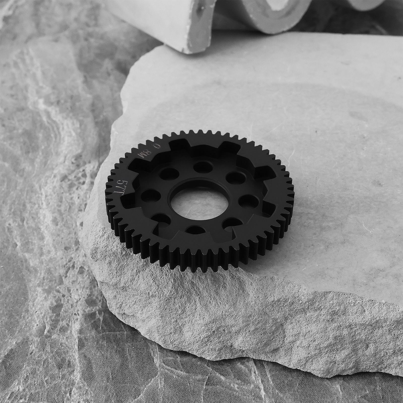 ECSiNG 1 Engrenage Droit En Acier Au Carbone 32P 0,8 Mod 57T Compatible Avec Arrma 1/10 Granite 3S Compatible Avec Senton 3S Compatible Avec Big Rock 3S RC Car