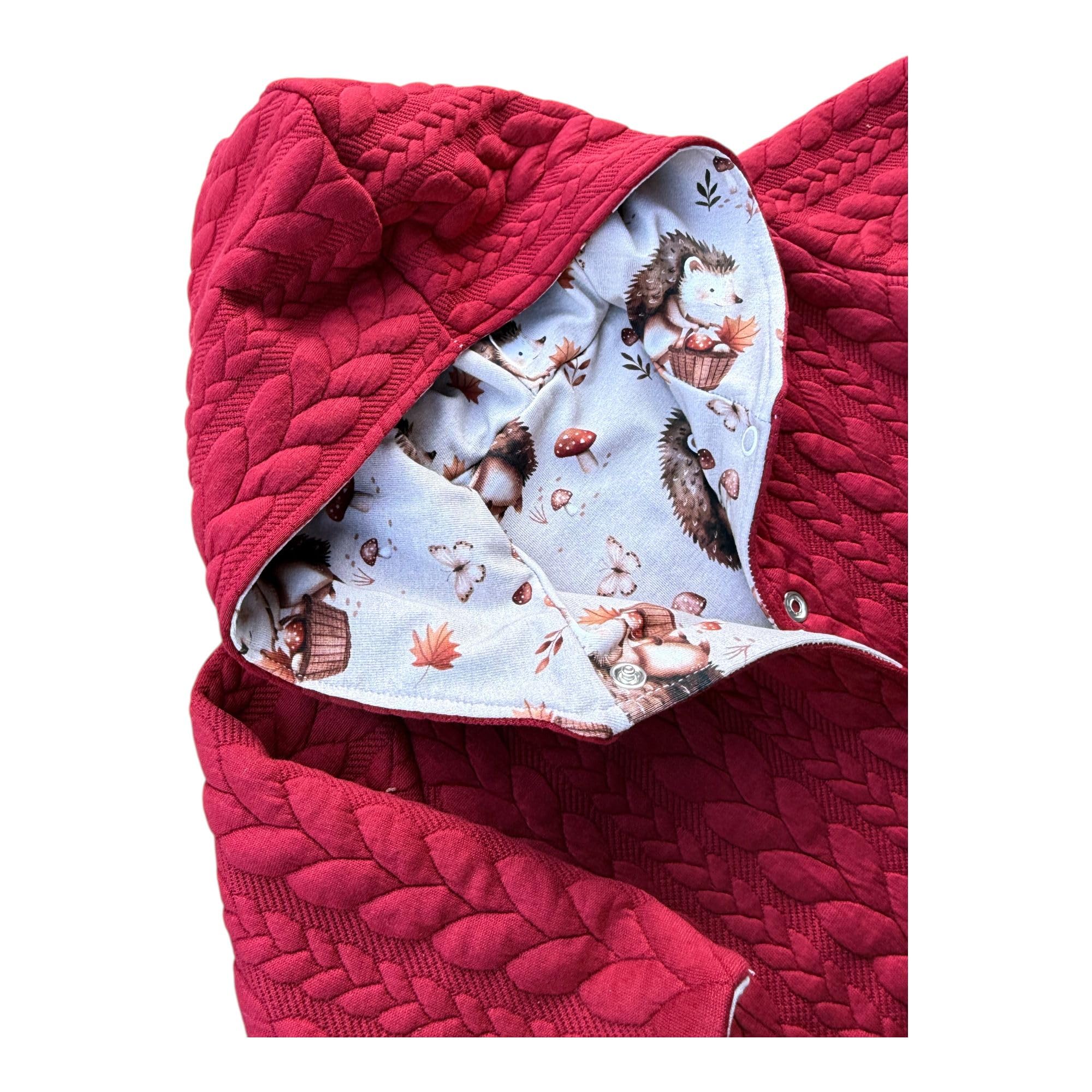 Land Juwelen Baby Jacke handgemacht – Igel Kinderjacke mit Kapuze – weiche Übergangsjacke in Beere – Größe 62–104