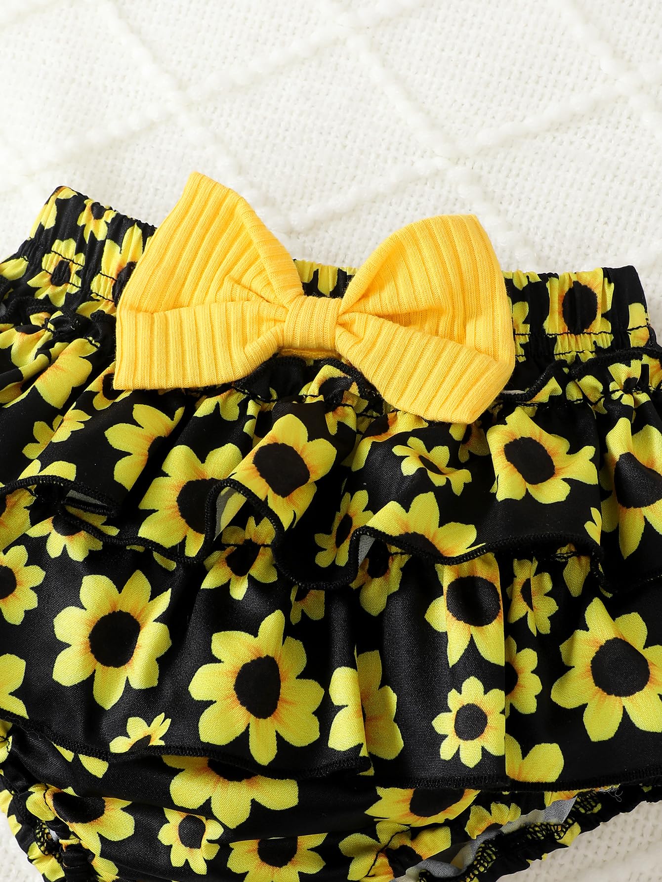 Conjunto de 3 piezas para bebé niña con parte superior acanalada amarilla y volantes con estampado de girasoles y diadema, conjunto de 3 piezas para recién nacidos — view 5