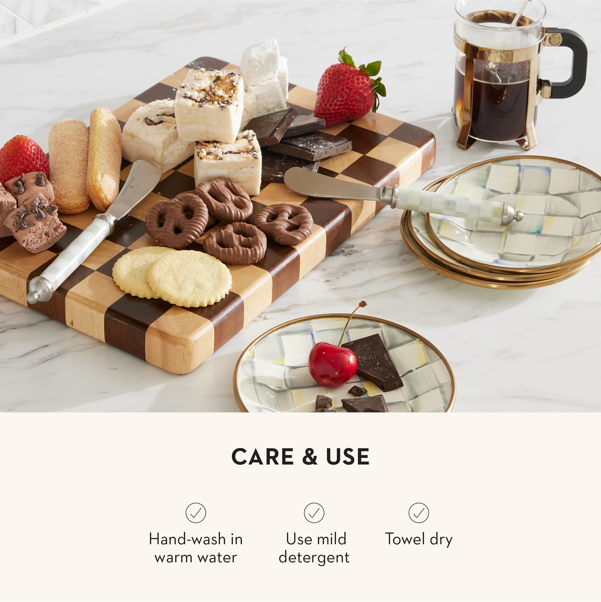 MACKENZIE-CHILDS チェッカーボード ケーキスタンド MACKENZIE-CHILDS チェッカーボード ケーキスタンド Amazon.com