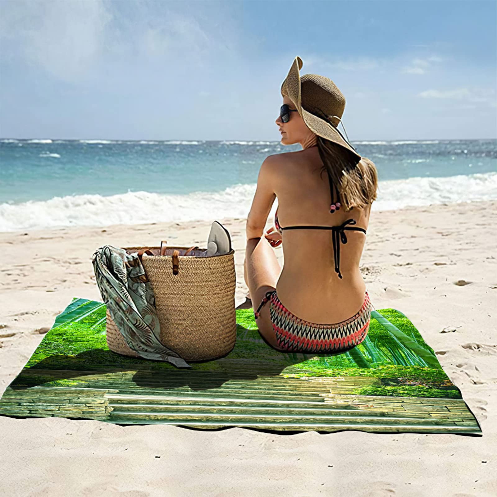 GOKSEL Strandtuch Grün&Bambus Wald Mikrofaser Strandtuch für Erwachsene, Doppelseitiges Sandfreies Schnelltrocknend Leichtes Handtuch für Strand Schwimmen 100 x 200 cm