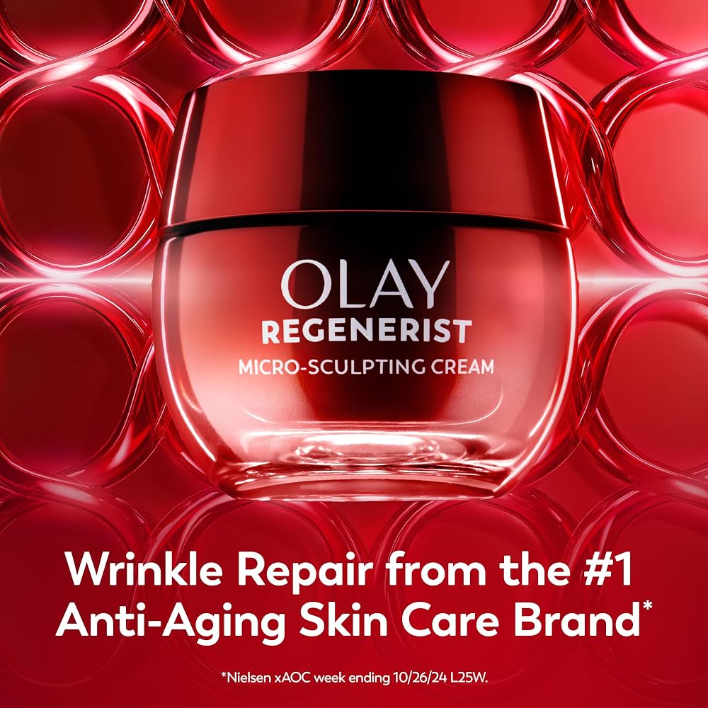 Olay Face Moisturizer, Regenerist Micro-Sculpting Facial Cream for Women - Anti-Aging, Anti-Wrinkle, Firming Skin Care - Triple Collagen Cream, Peptide Moisturizer, Hyaluronic Acid, Niacinamide, 1.7oz